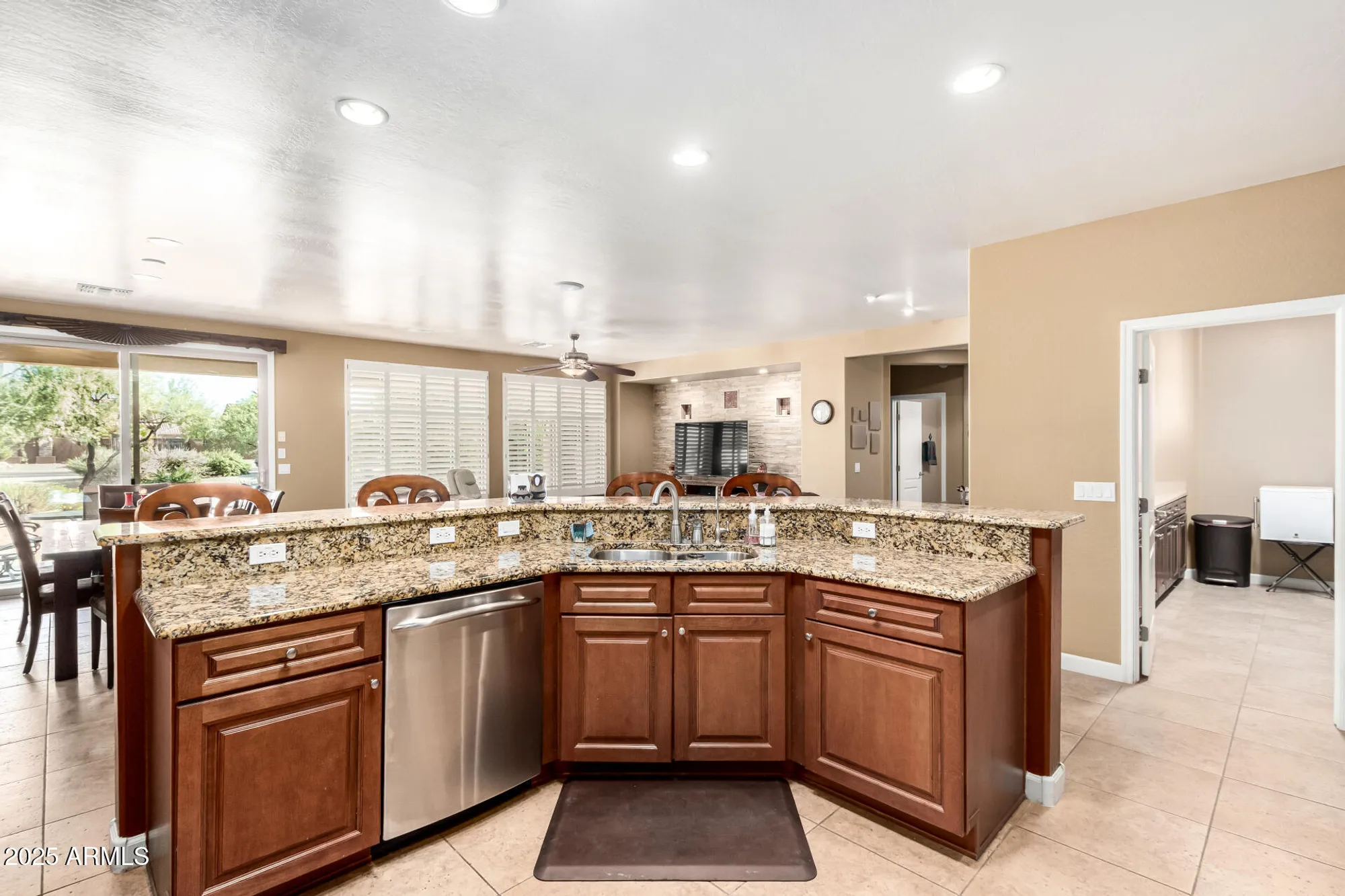 Property Slideshow image 18 of 52 | 5381 n pioneer dr, Eloy, AZ, 85131