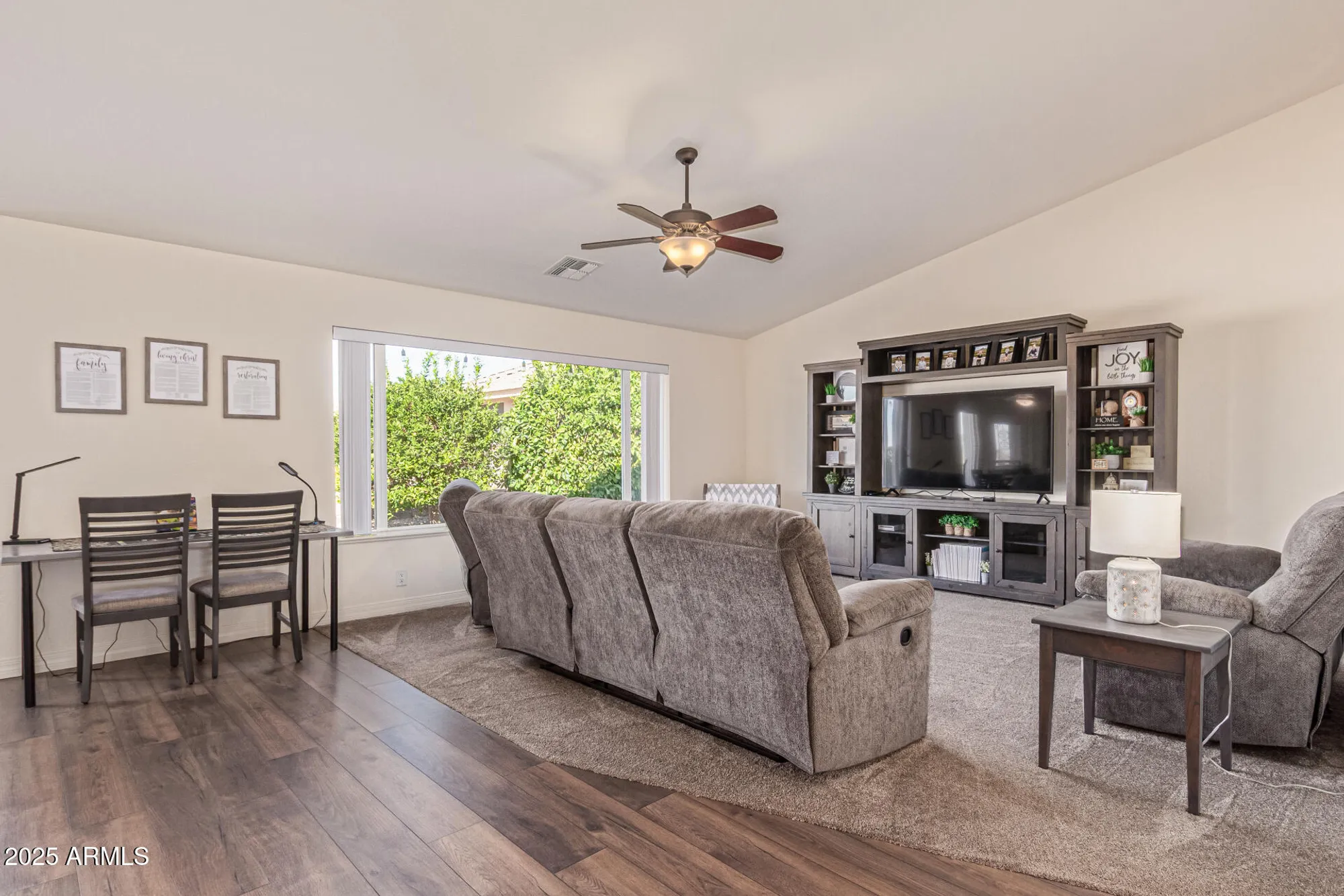 Property Slideshow image 14 of 37 | 11460 e mendoza ave, Mesa, AZ, 85209