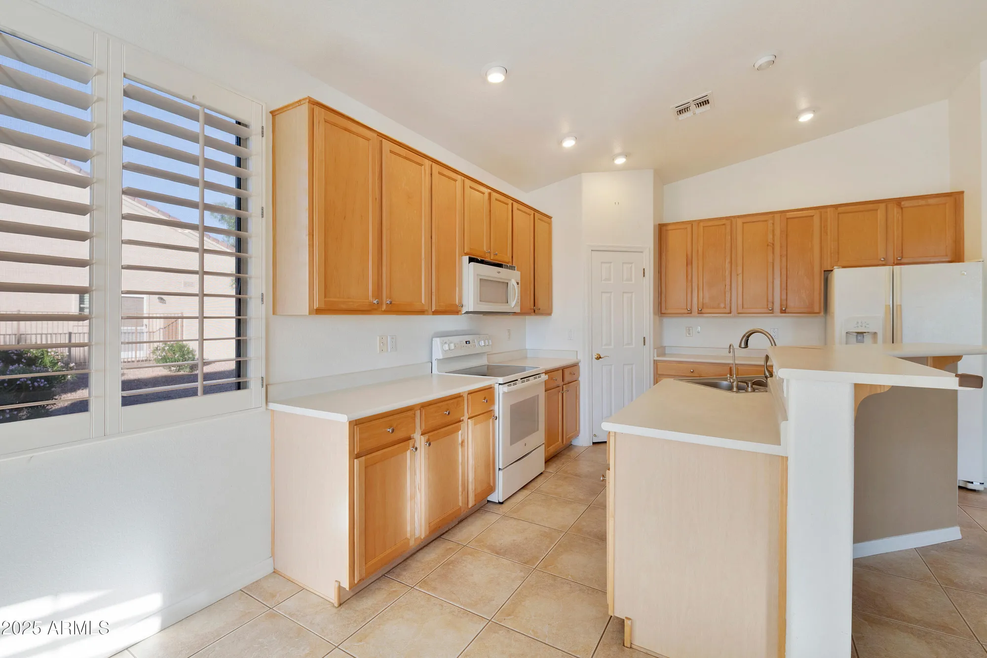 Property Slideshow image 12 of 54 | 4527 e sycamore ct, Gilbert, AZ, 85298