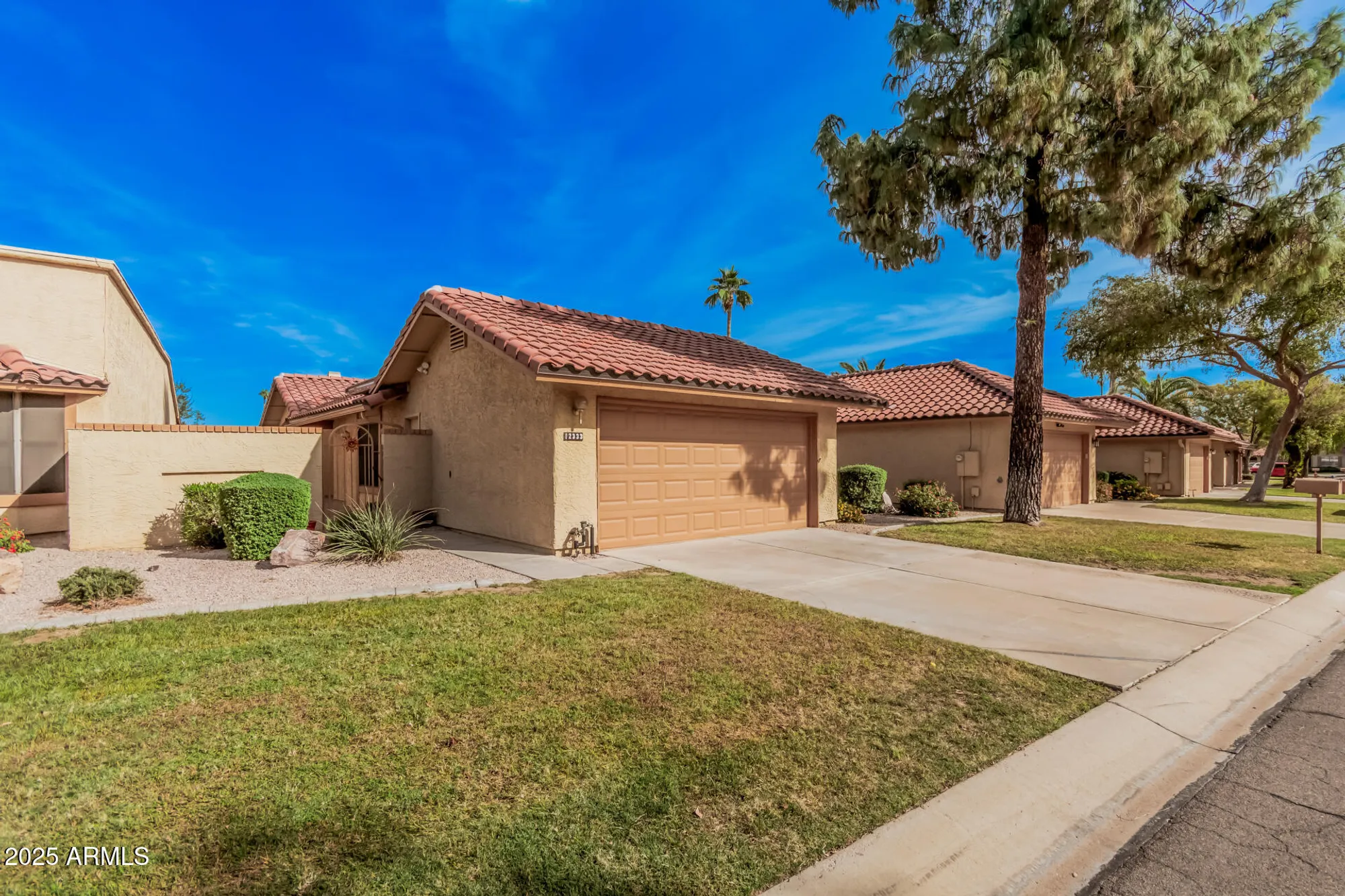 Property Slideshow image 2 of 20 | 12333 s shoshoni dr, Phoenix, AZ, 85044