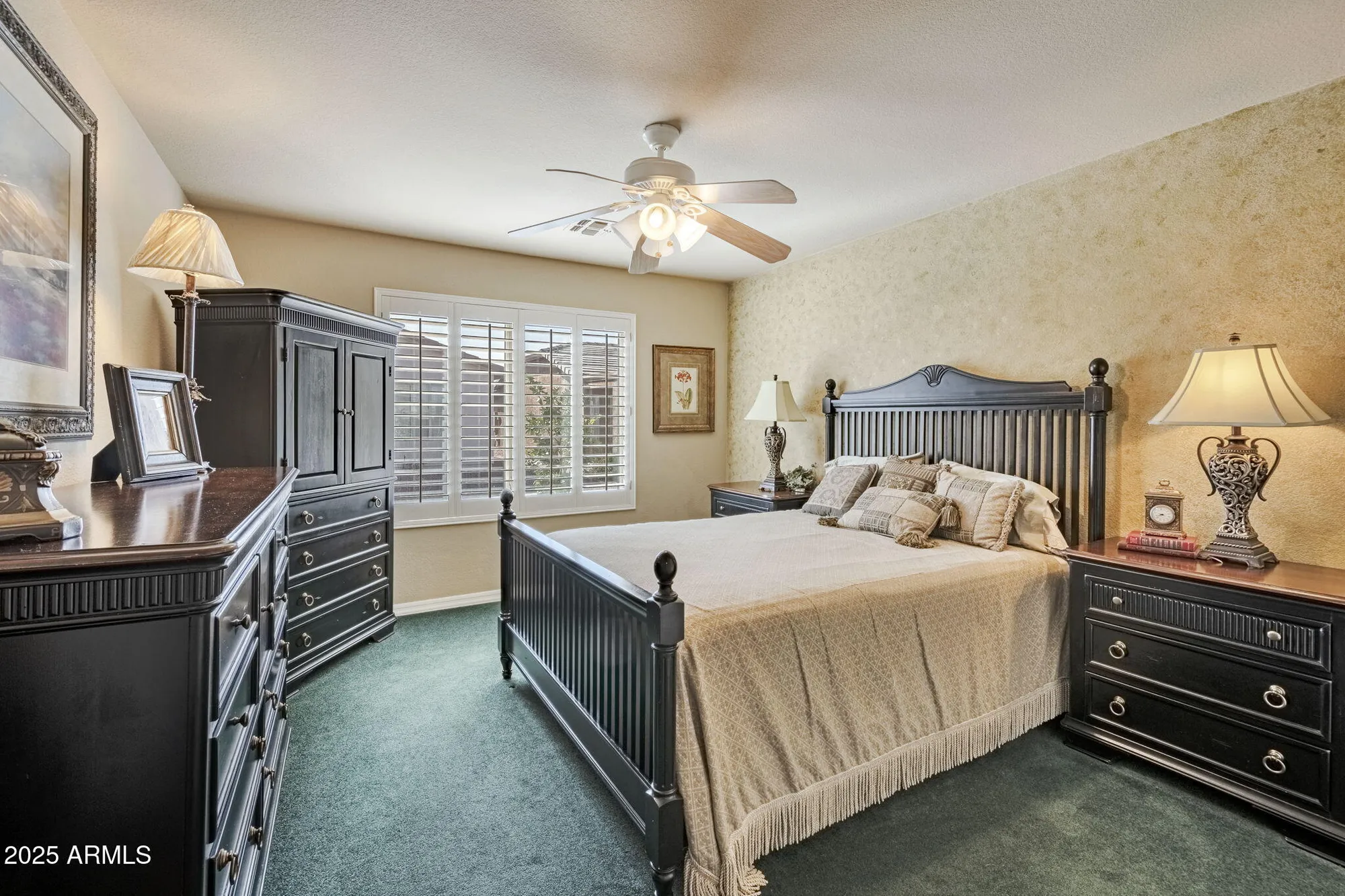 Property Slideshow image 7 of 14 | 3451 e torrey pines ln, Chandler, AZ, 85249