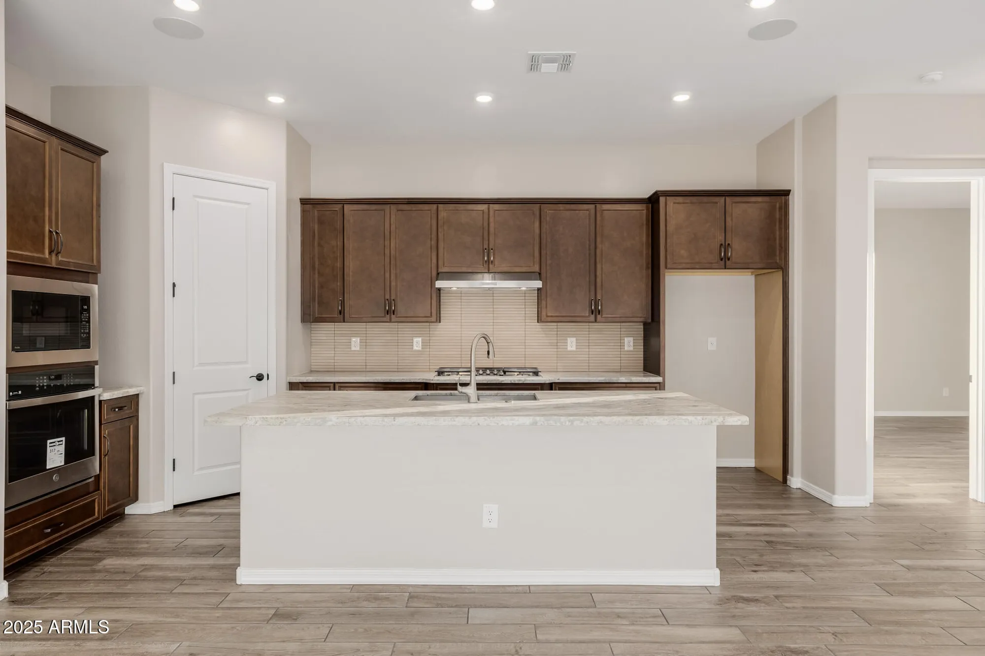 Property Slideshow image 18 of 44 | 6068 n 207th dr, Buckeye, AZ, 85396