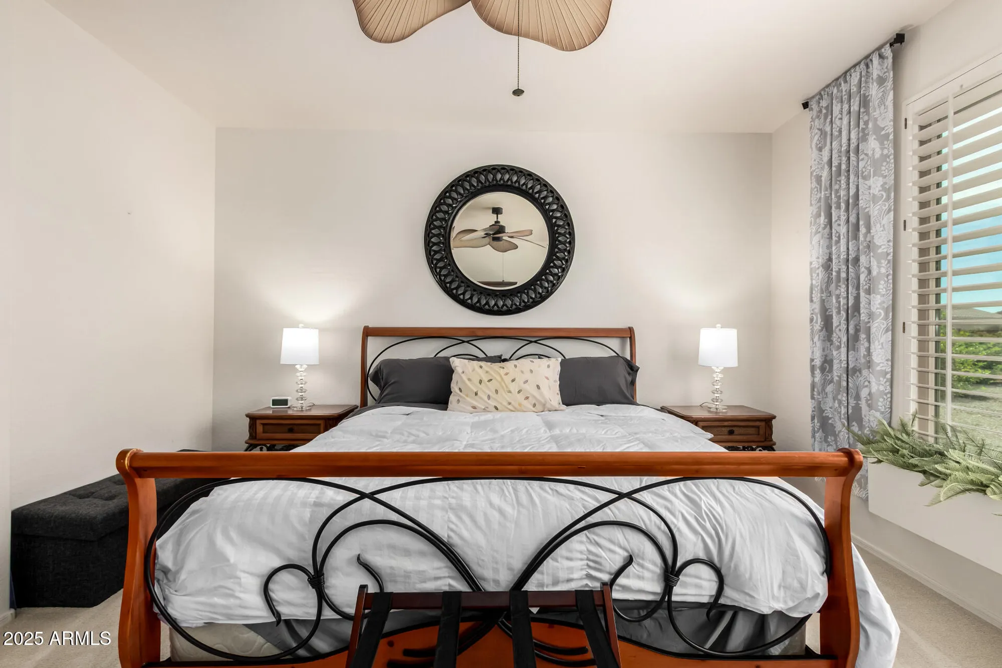 Property Slideshow image 16 of 32 | 16651 w stonecreek ct, Surprise, AZ, 85387