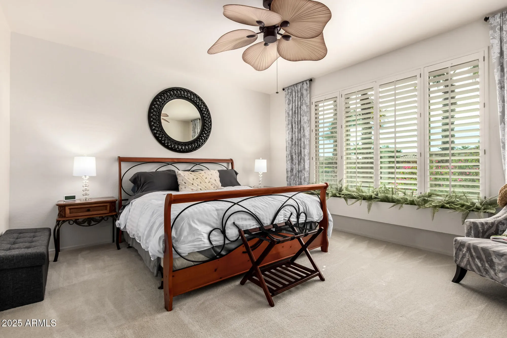 Property Slideshow image 14 of 32 | 16651 w stonecreek ct, Surprise, AZ, 85387