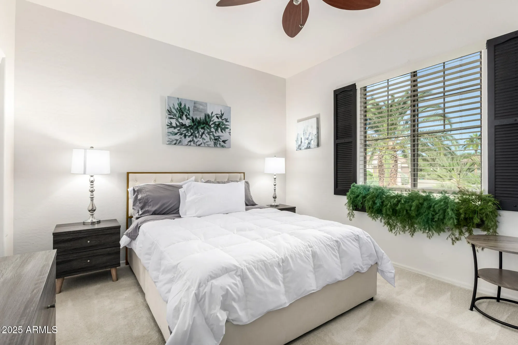 Property Slideshow image 20 of 32 | 16651 w stonecreek ct, Surprise, AZ, 85387