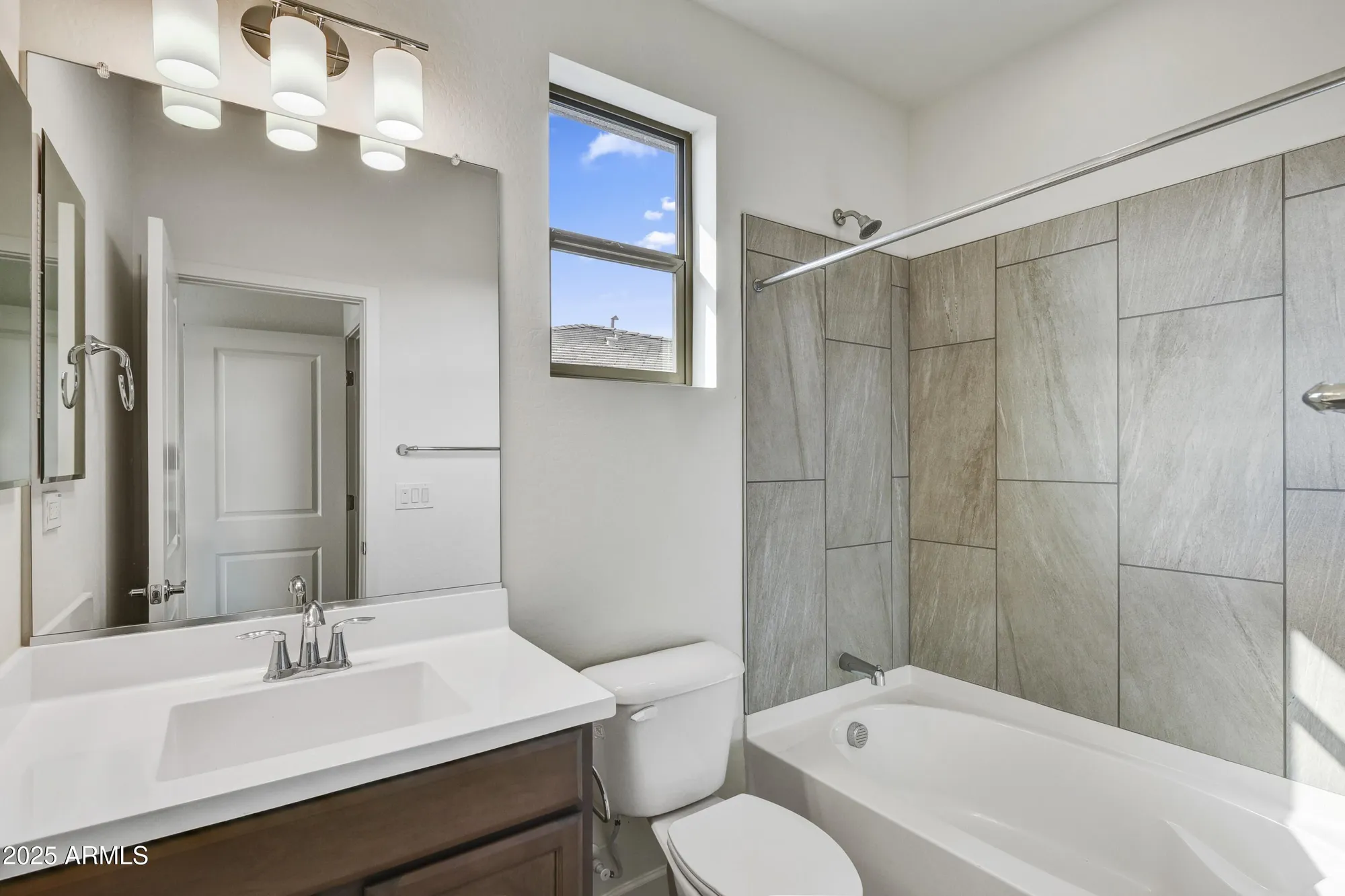 Property Slideshow image 17 of 32 | 4125 desert moon dr, Wickenburg, AZ, 85390