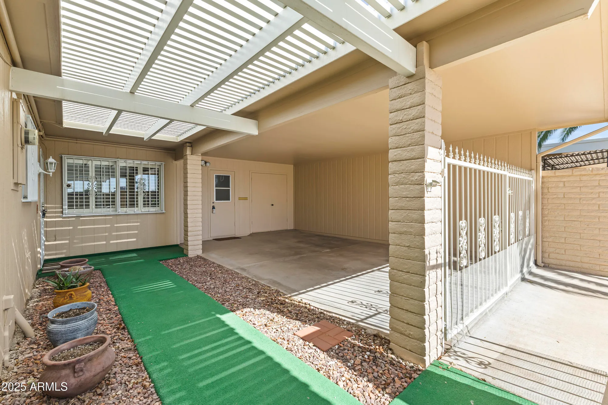 Property Slideshow image 25 of 33 | 9830 w teakwood dr, Sun City, AZ, 85351