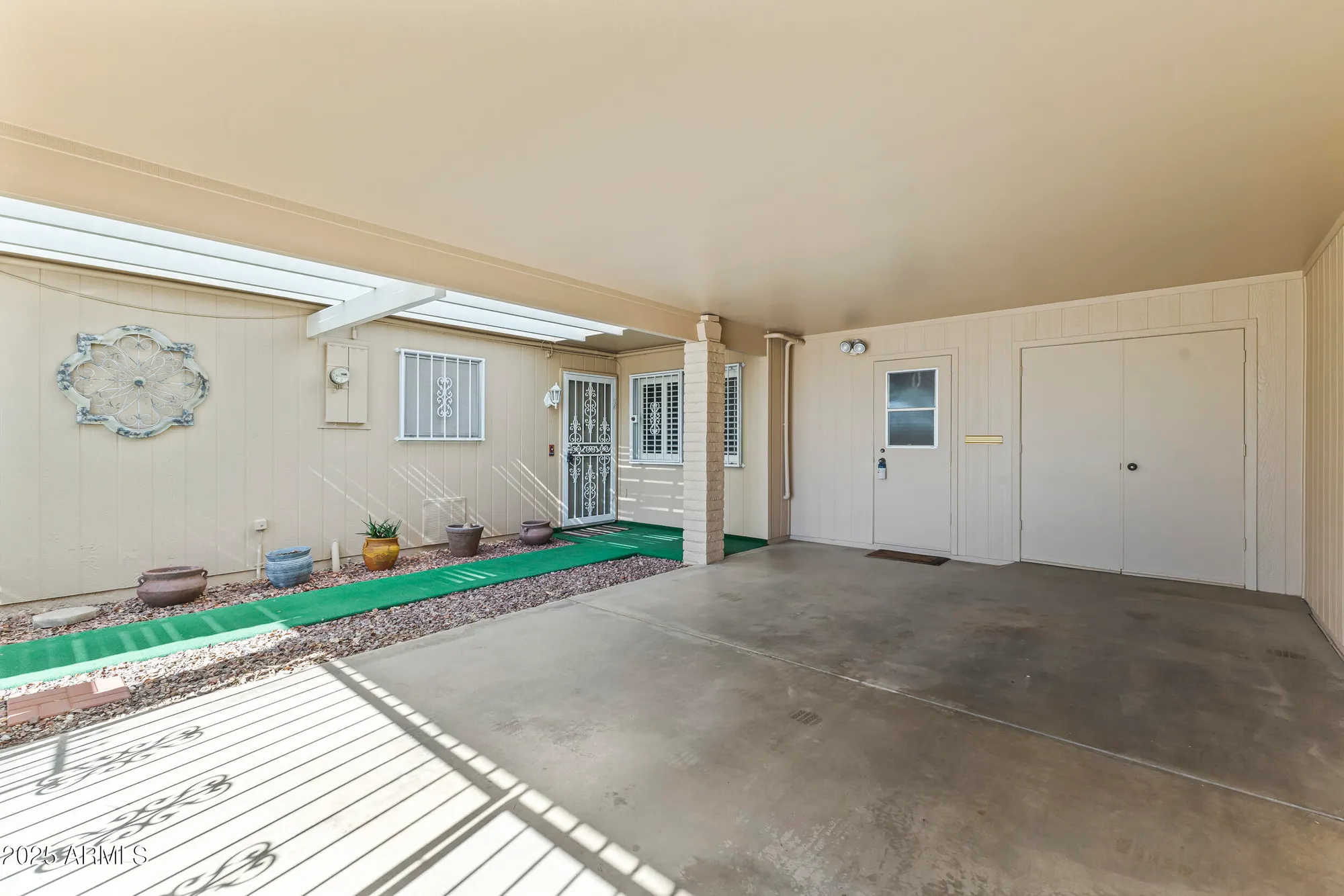 Property Slideshow image 9 of 33 | 9830 w teakwood dr, Sun City, AZ, 85351