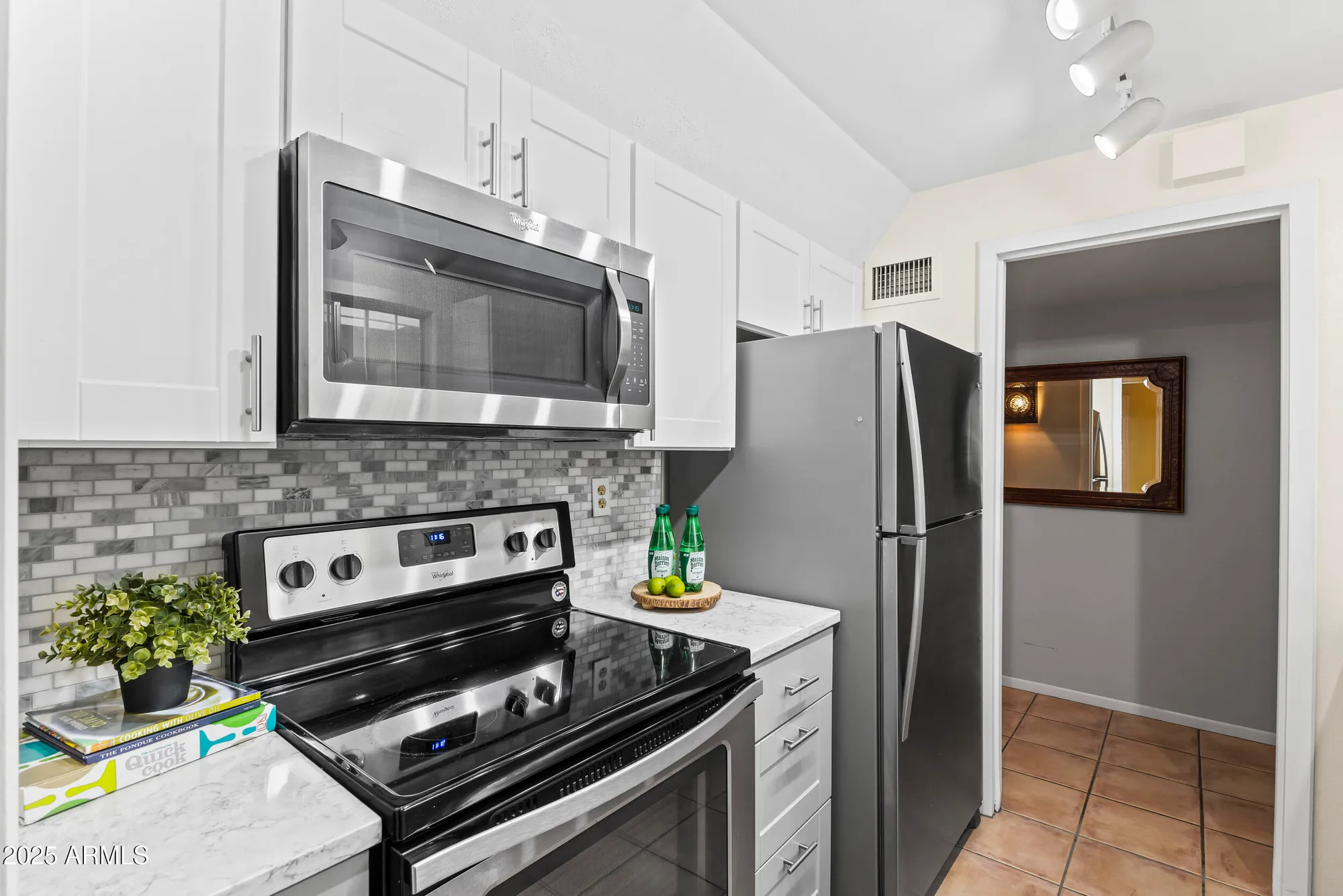 Property Slideshow image 12 of 33 | 9830 w teakwood dr, Sun City, AZ, 85351