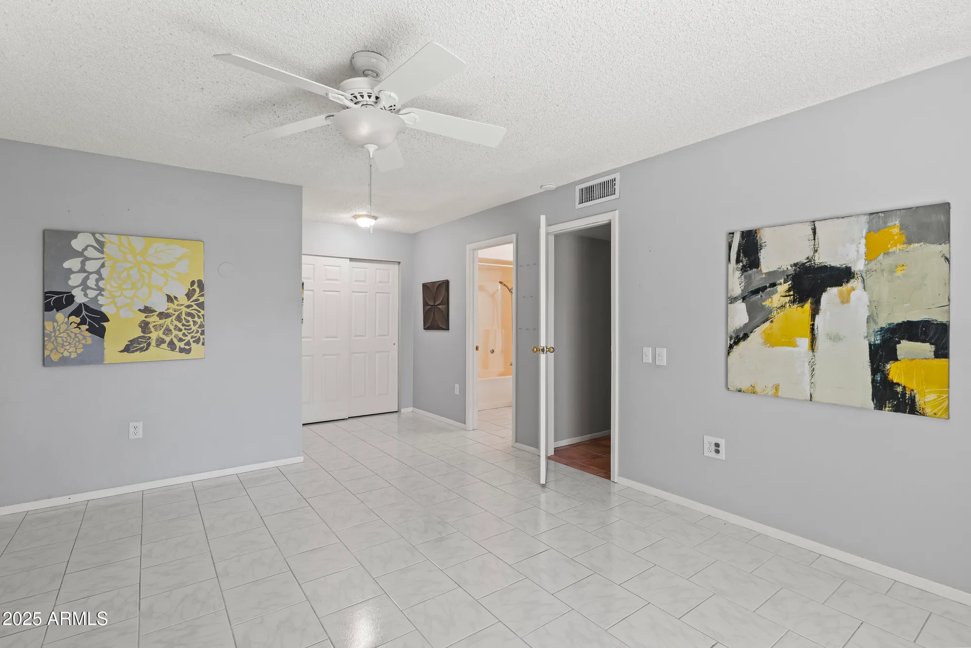 Property Slideshow image 22 of 33 | 9830 w teakwood dr, Sun City, AZ, 85351