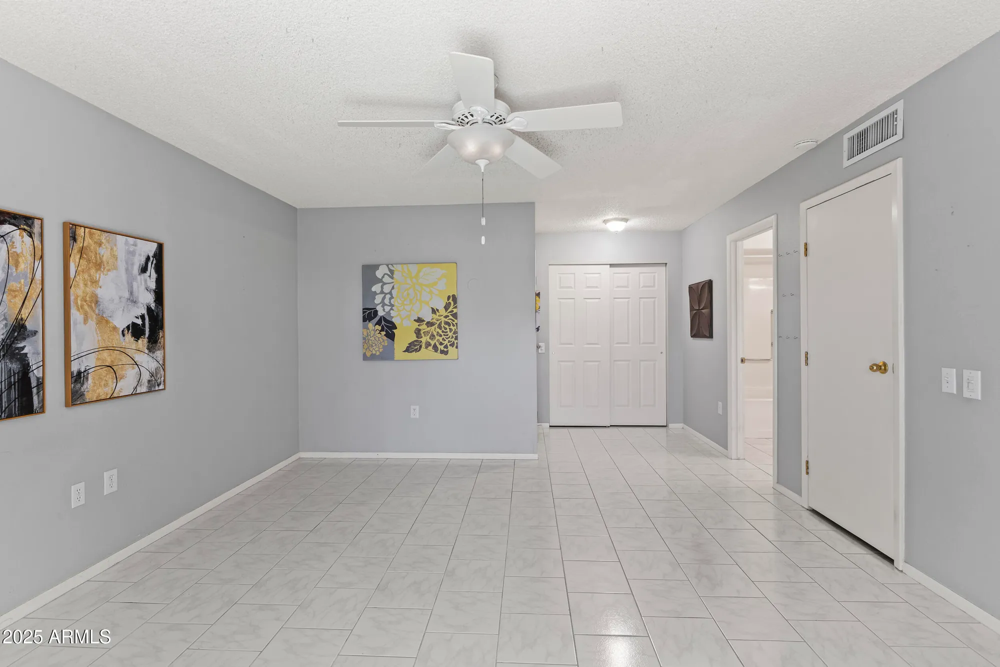 Property Slideshow image 21 of 33 | 9830 w teakwood dr, Sun City, AZ, 85351