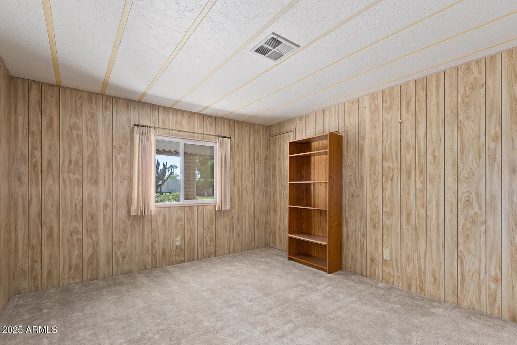 Property Slideshow image 13 of 24 | 7727 e calypso ave, Mesa, AZ, 85208