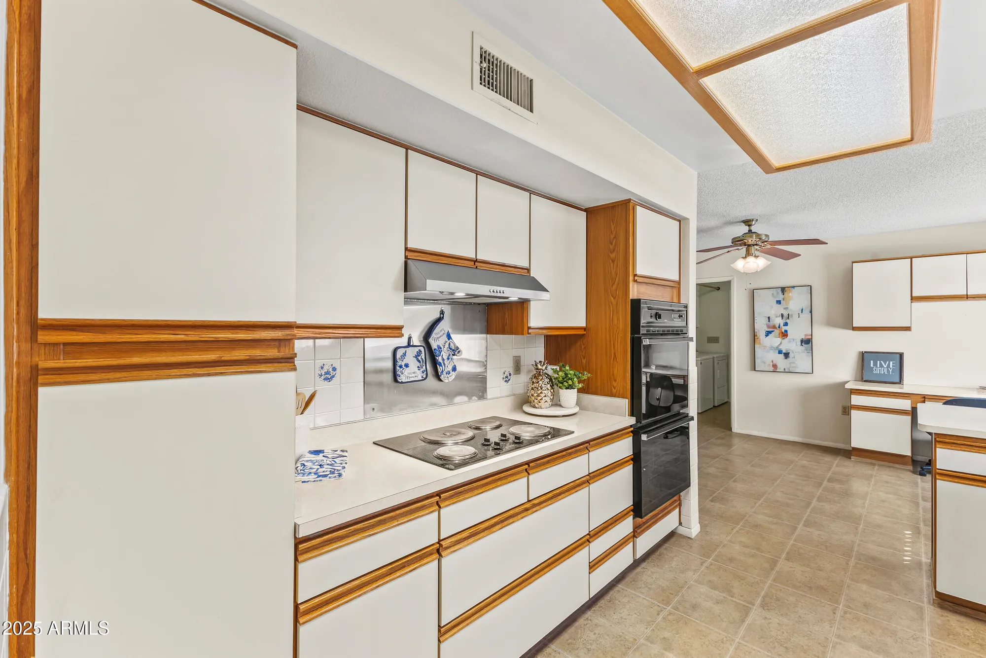 Property Slideshow image 14 of 30 | 9202 n 107th ave, Sun City, AZ, 85351