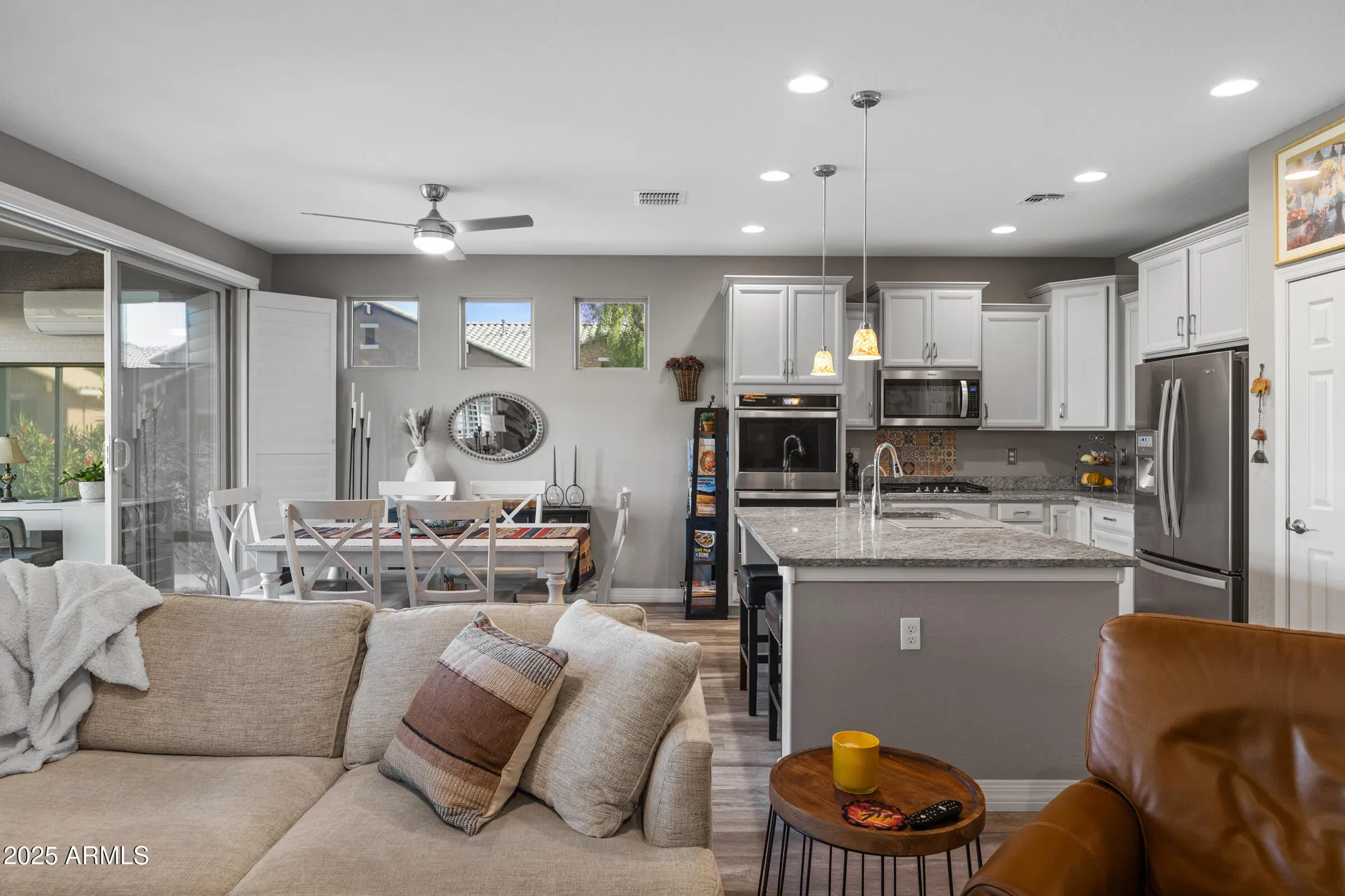 Property Slideshow image 5 of 55 | 41574 w summer wind way, Maricopa, AZ, 85138