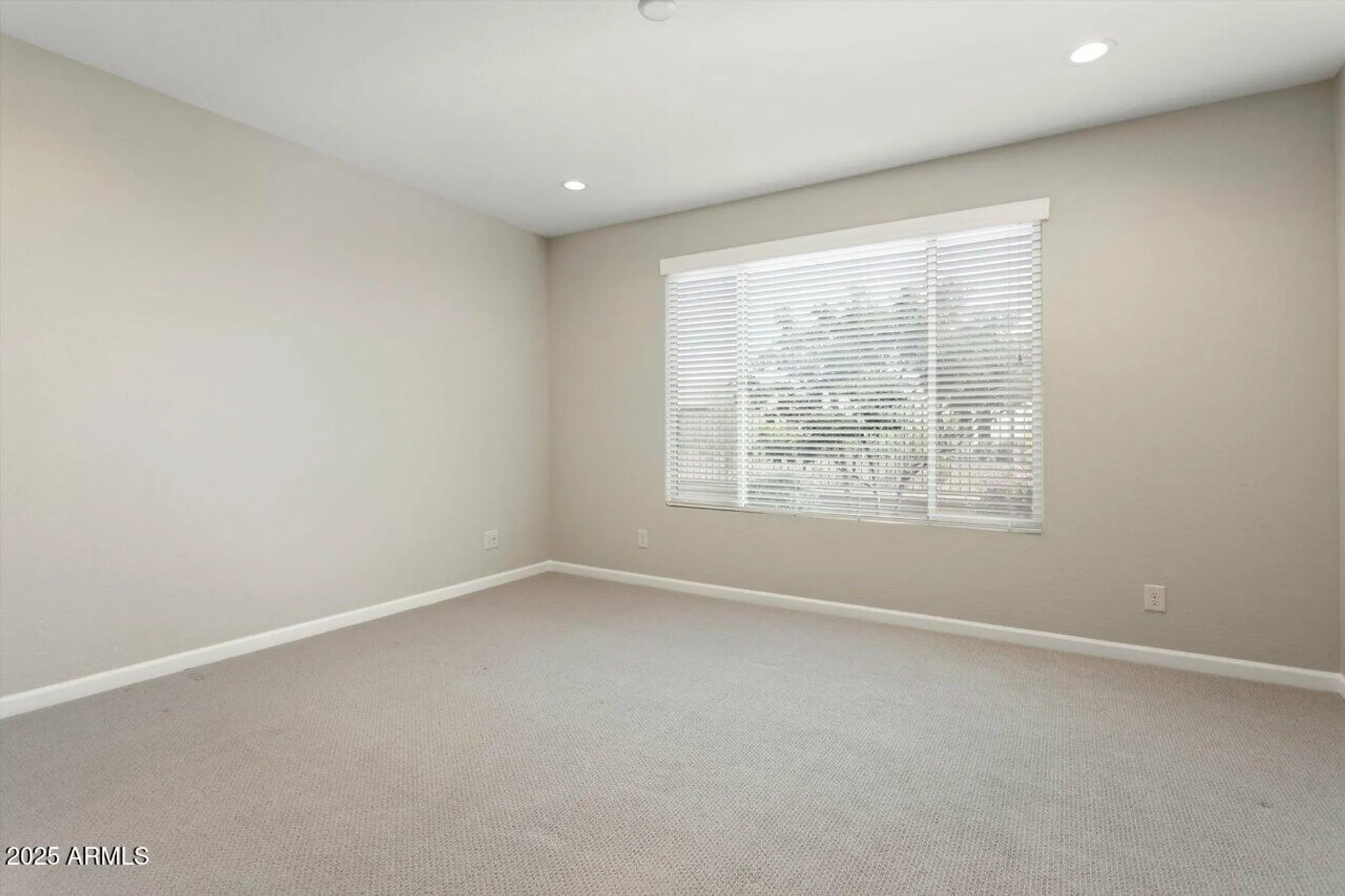 Property Slideshow image 16 of 31 | 16953 w merrell st, Goodyear, AZ, 85395