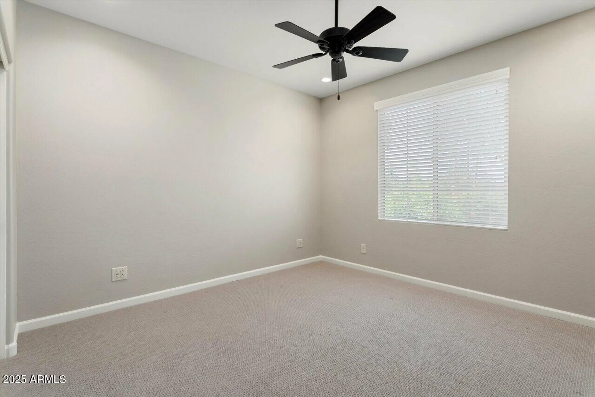 Property Slideshow image 21 of 31 | 16953 w merrell st, Goodyear, AZ, 85395