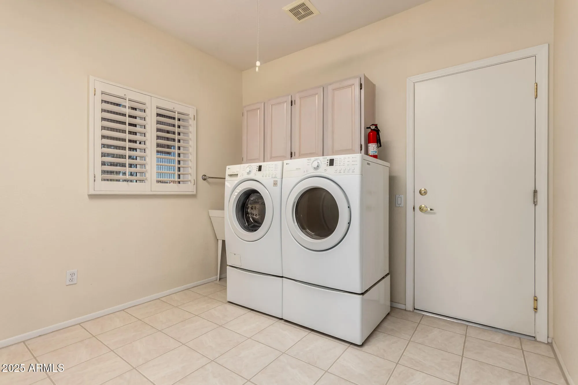 Property Slideshow image 27 of 32 | 22836 n dusty trail blvd, Sun City West, AZ, 85375