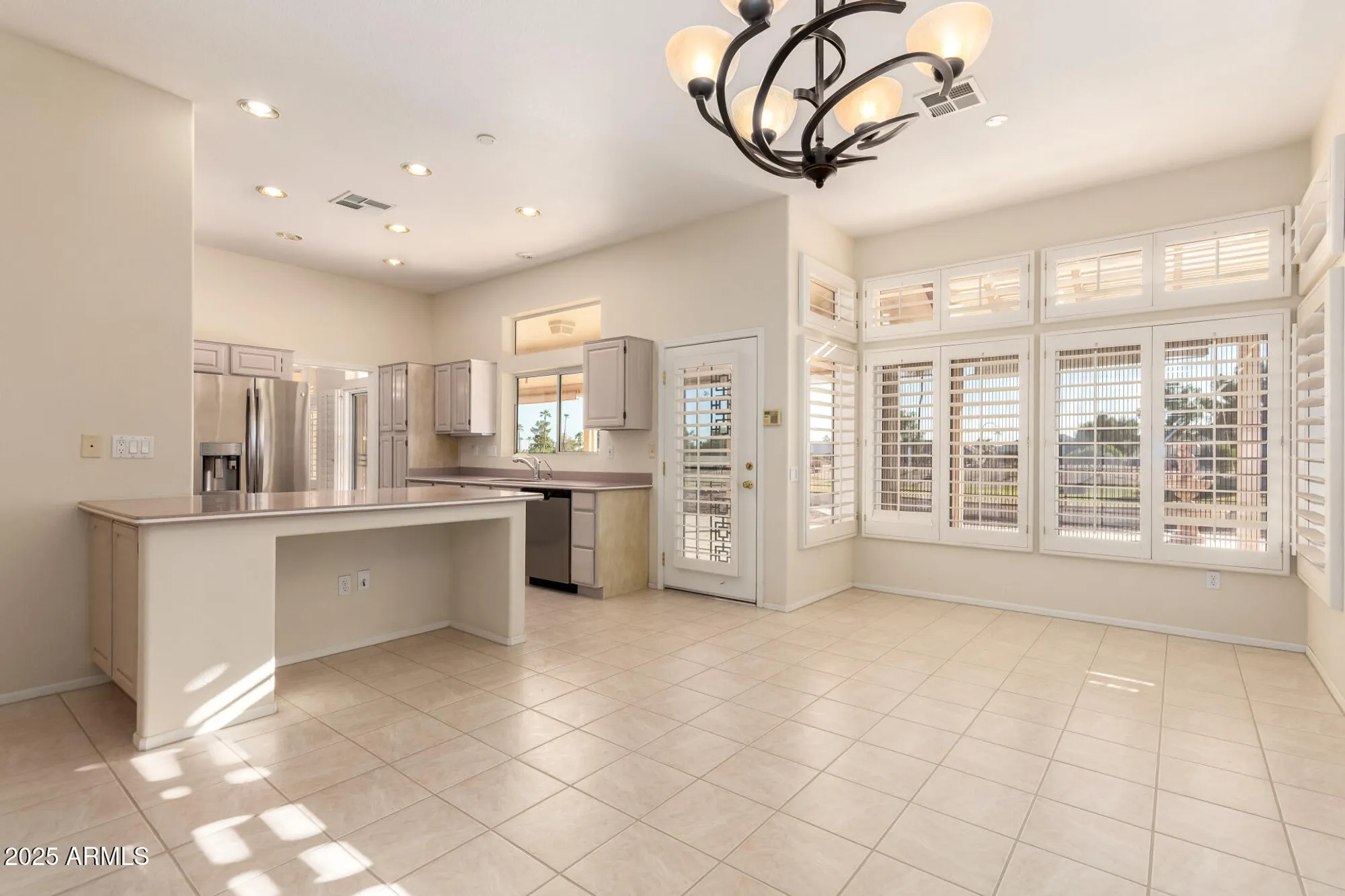 Property Slideshow image 9 of 32 | 22836 n dusty trail blvd, Sun City West, AZ, 85375