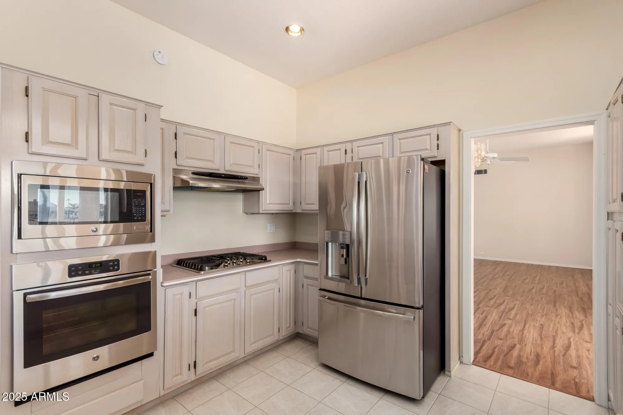 Property Slideshow image 12 of 32 | 22836 n dusty trail blvd, Sun City West, AZ, 85375