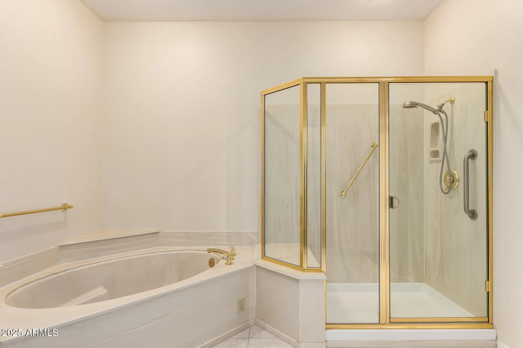 Property Slideshow image 19 of 32 | 22836 n dusty trail blvd, Sun City West, AZ, 85375