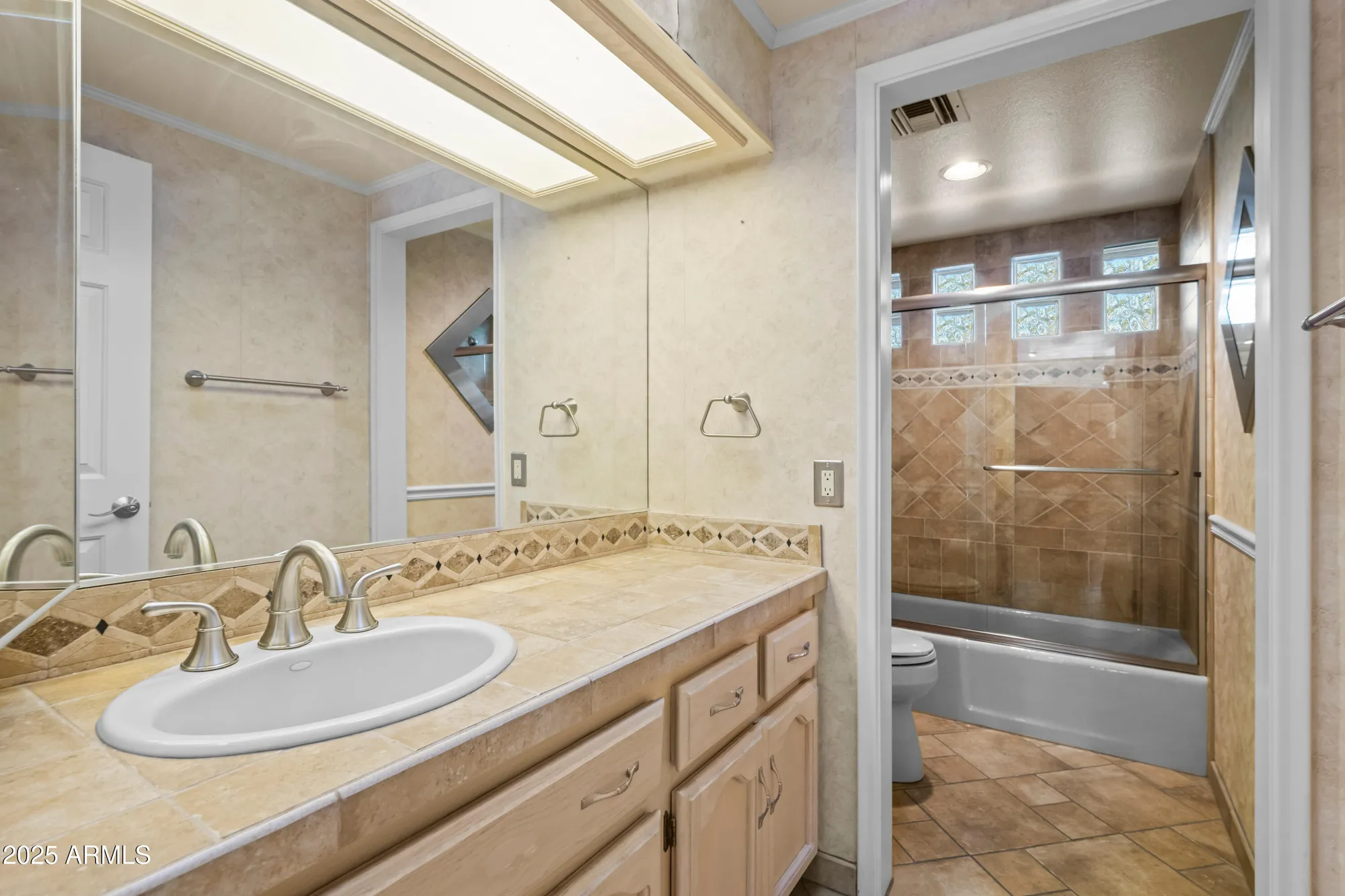 Property Slideshow image 17 of 28 | 26009 s ashwood dr, Sun Lakes, AZ, 85248