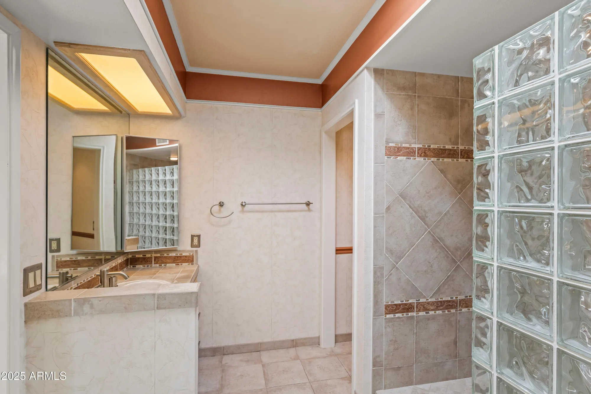 Property Slideshow image 13 of 28 | 26009 s ashwood dr, Sun Lakes, AZ, 85248