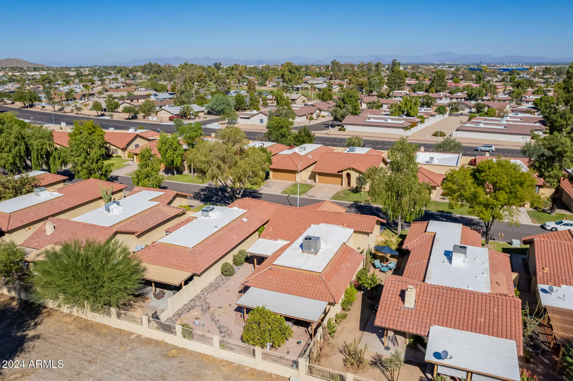 Property Slideshow image 46 of 86 | 12326 s shoshoni dr, Phoenix, AZ, 85044