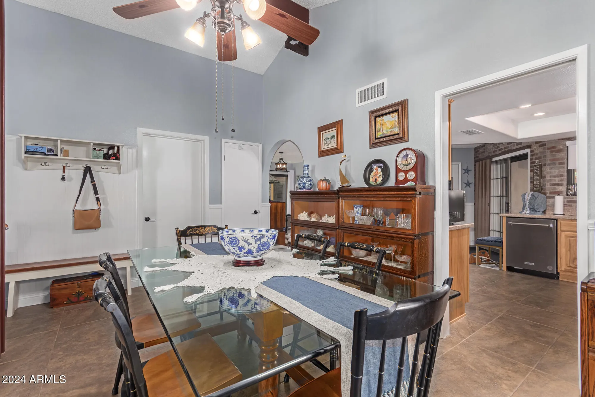 Property Slideshow image 7 of 86 | 12326 s shoshoni dr, Phoenix, AZ, 85044