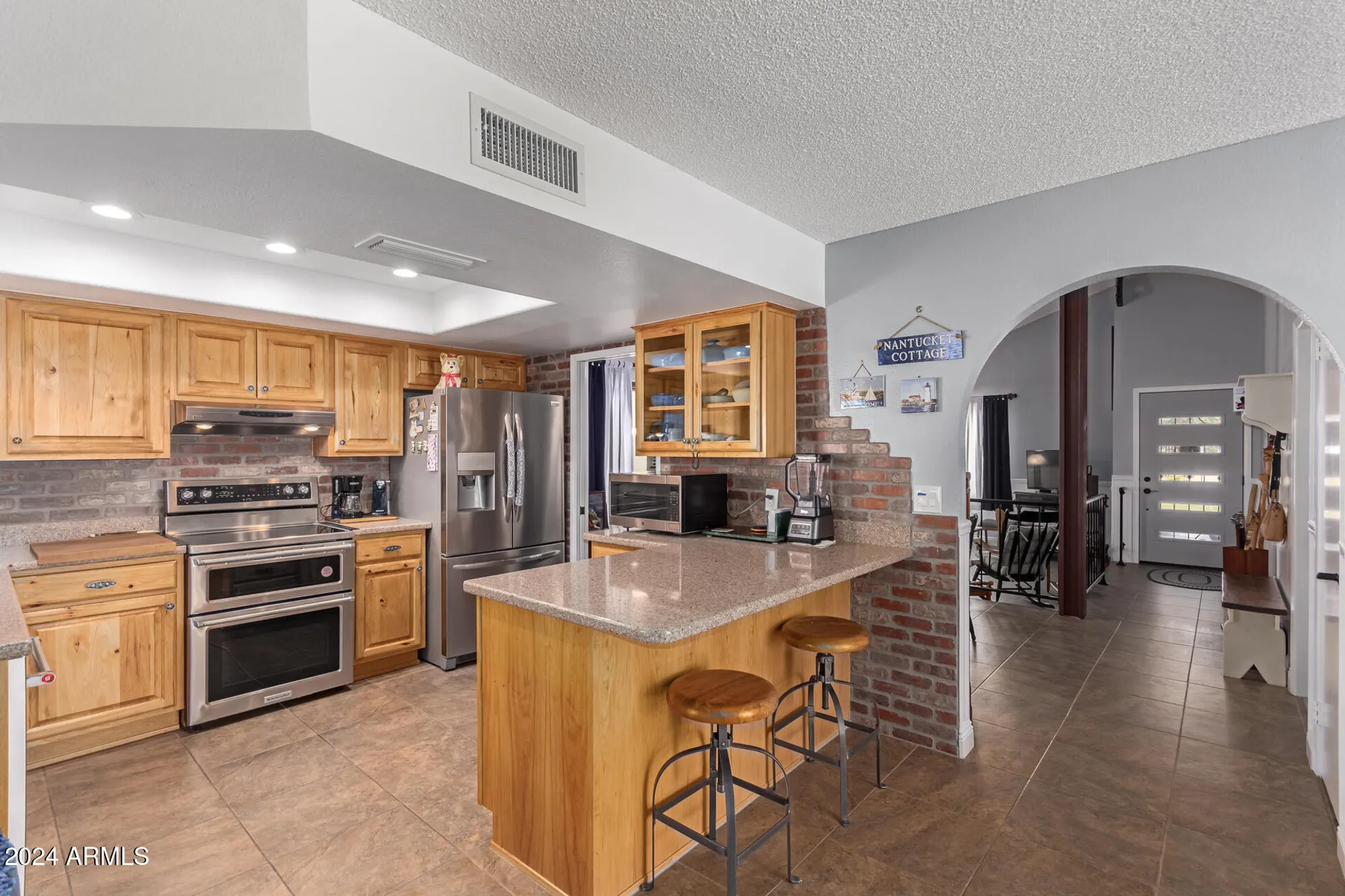 Property Slideshow image 12 of 86 | 12326 s shoshoni dr, Phoenix, AZ, 85044