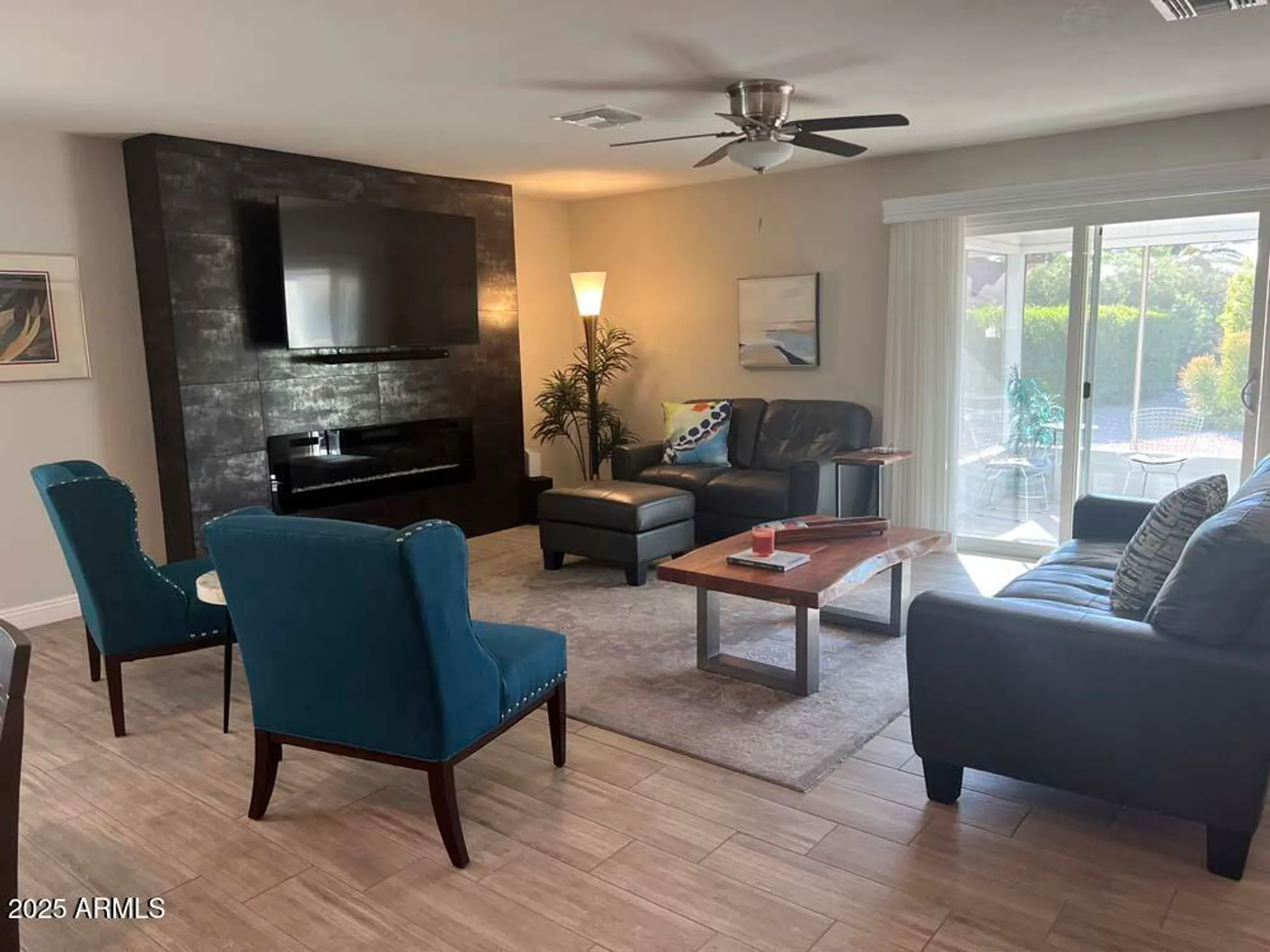 Property Slideshow image 9 of 39 | 18814 n 124th dr, Sun City West, AZ, 85375