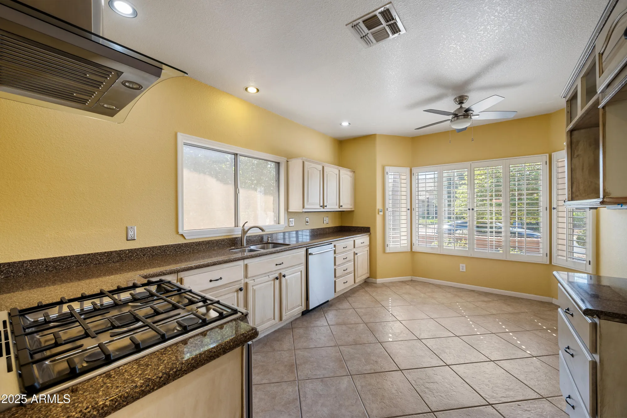 Property Slideshow image 5 of 16 | 9130 e crystal dr, Sun Lakes, AZ, 85248