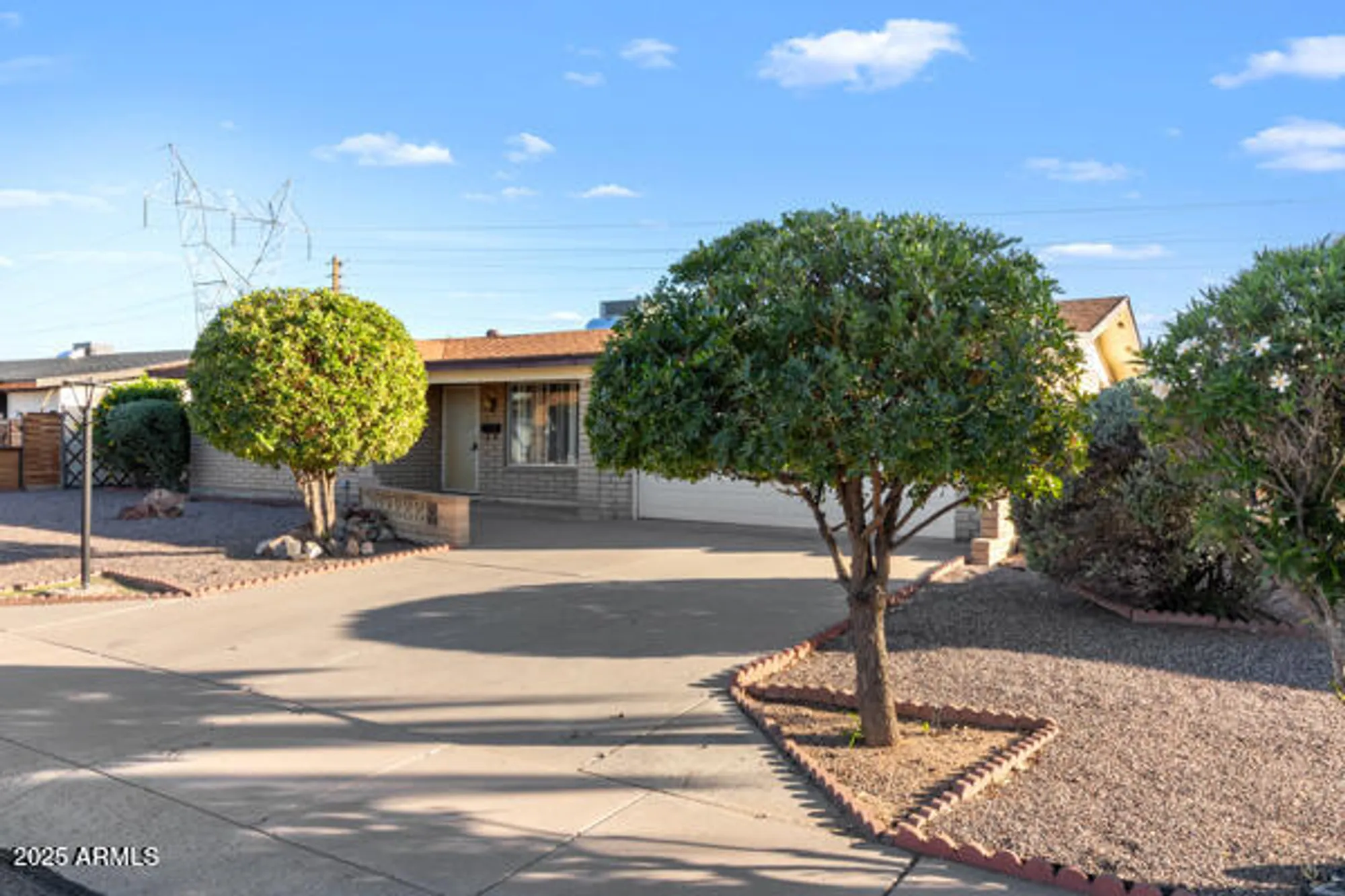 Property Slideshow image 2 of 29 | 6117 e decatur st, Mesa, AZ, 85205
