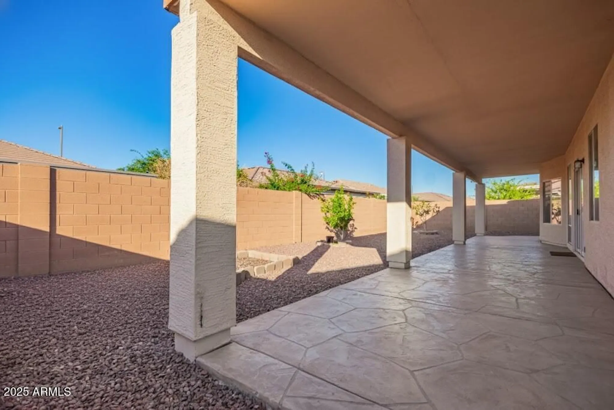 Property Slideshow image 20 of 36 | 3544 e county down dr, Chandler, AZ, 85249