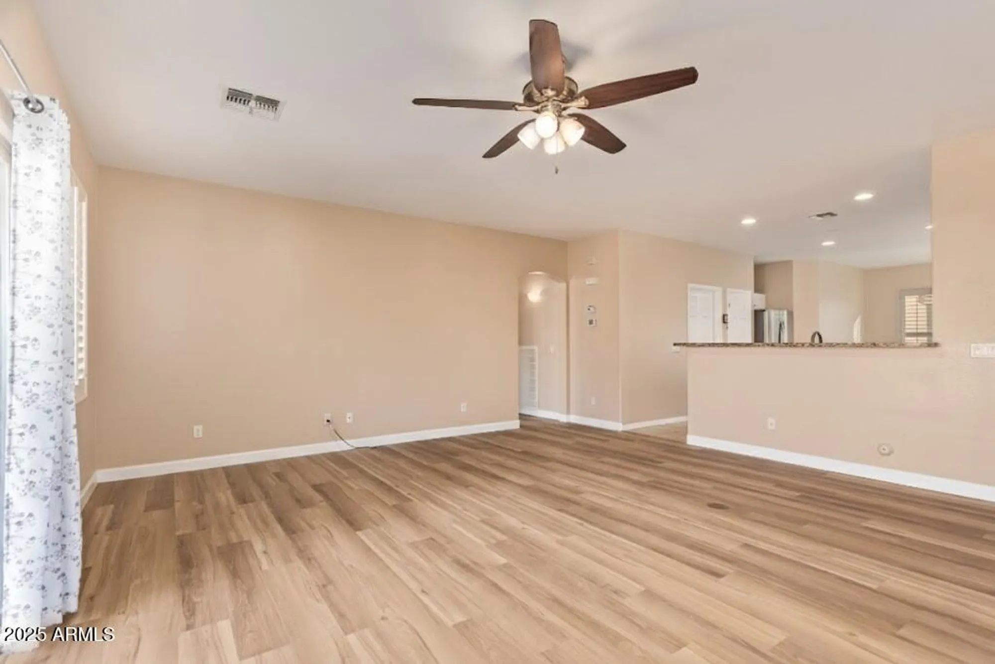 Property Slideshow image 7 of 36 | 3544 e county down dr, Chandler, AZ, 85249