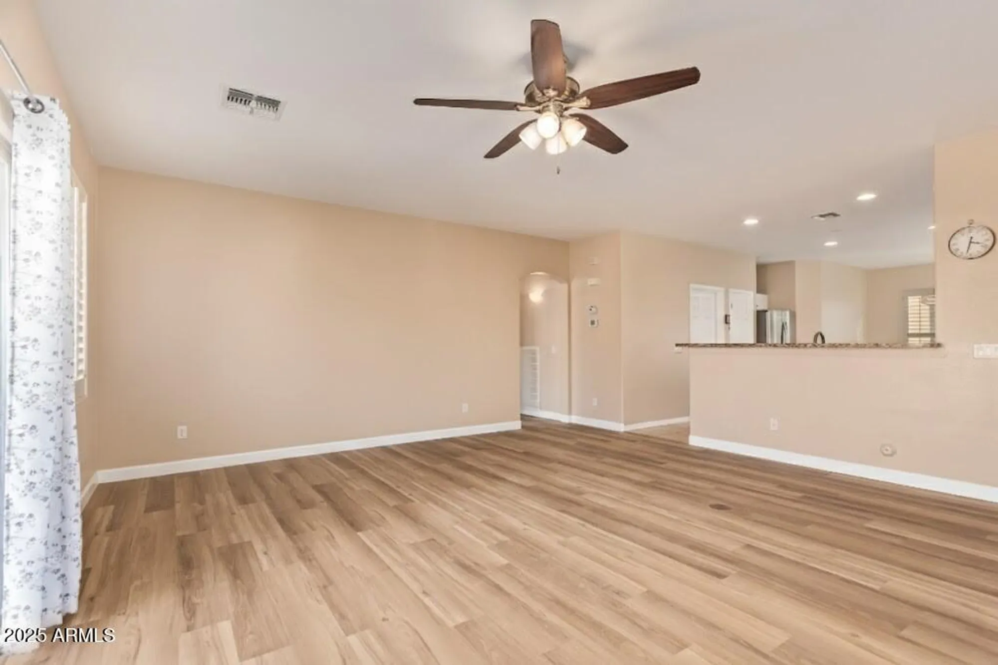 Property Slideshow image 13 of 36 | 3544 e county down dr, Chandler, AZ, 85249