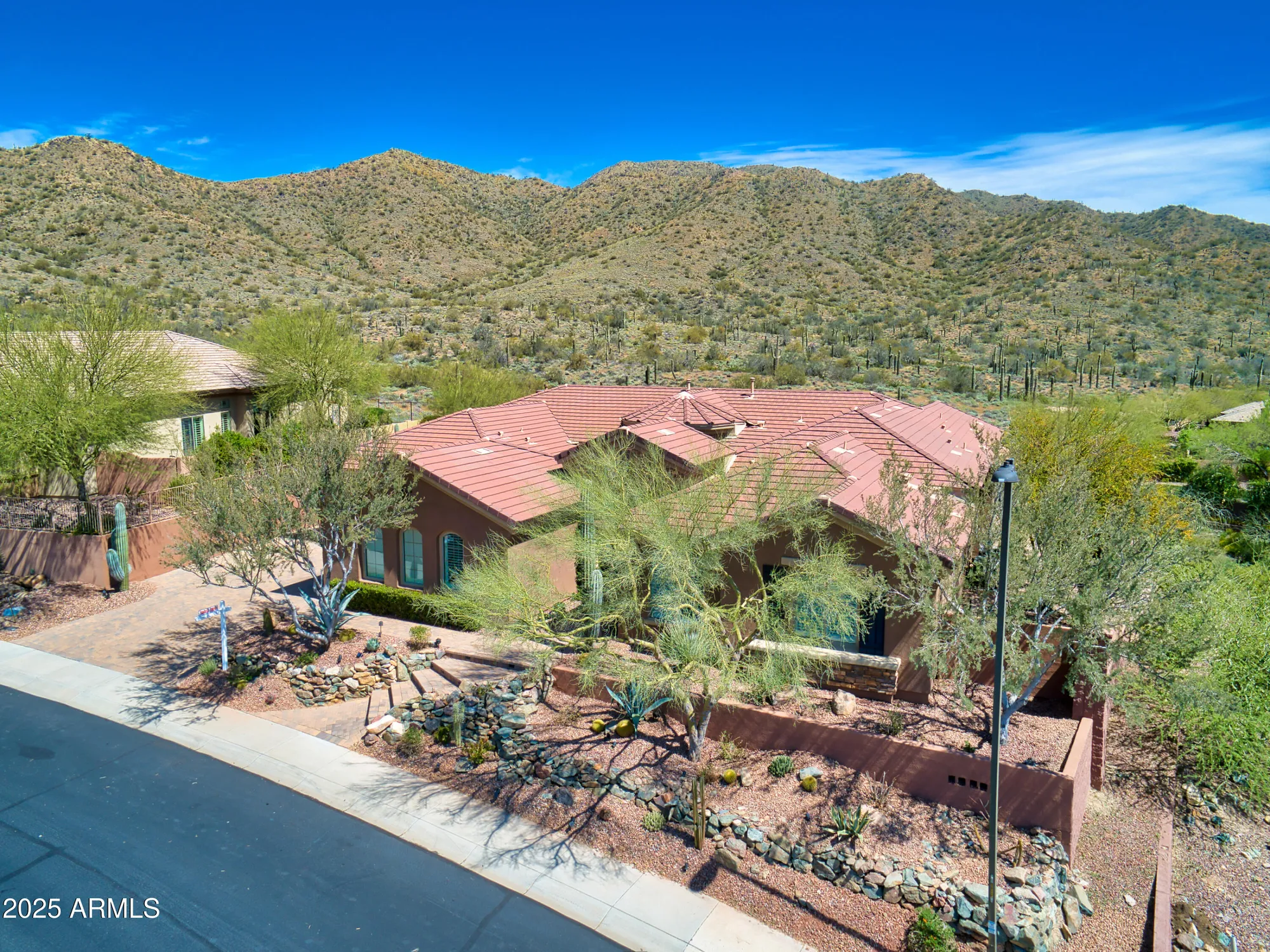 Property Slideshow image 6 of 95 | 2424 w shinnecock ct, Anthem, AZ, 85086