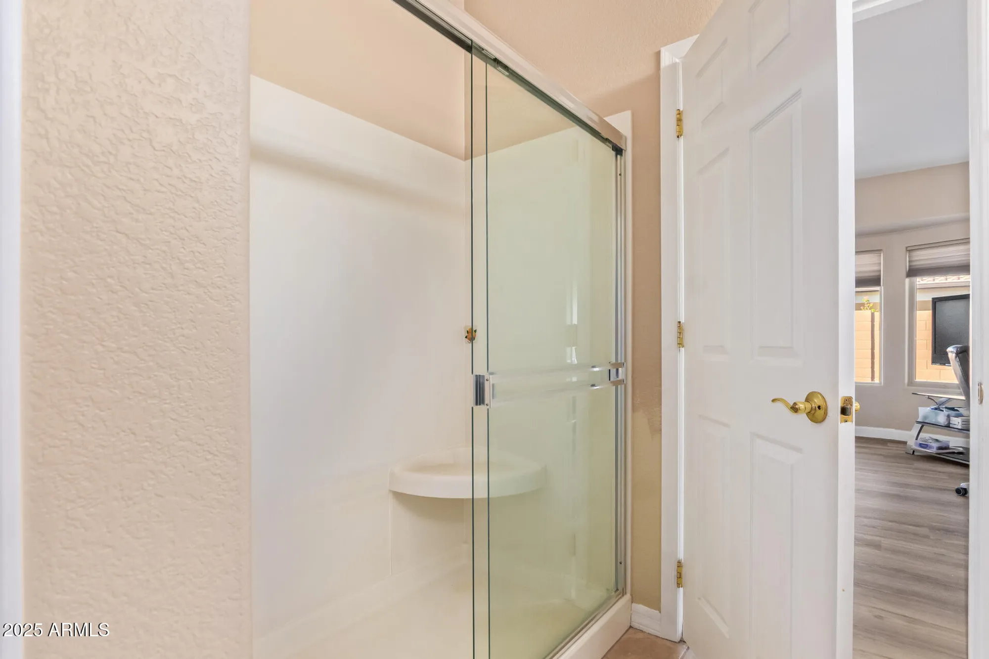 Property Slideshow image 11 of 36 | 3544 e county down dr, Chandler, AZ, 85249