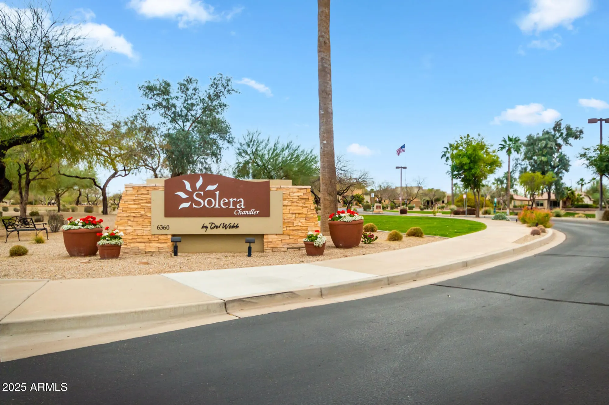 Property Slideshow image 33 of 36 | 3544 e county down dr, Chandler, AZ, 85249