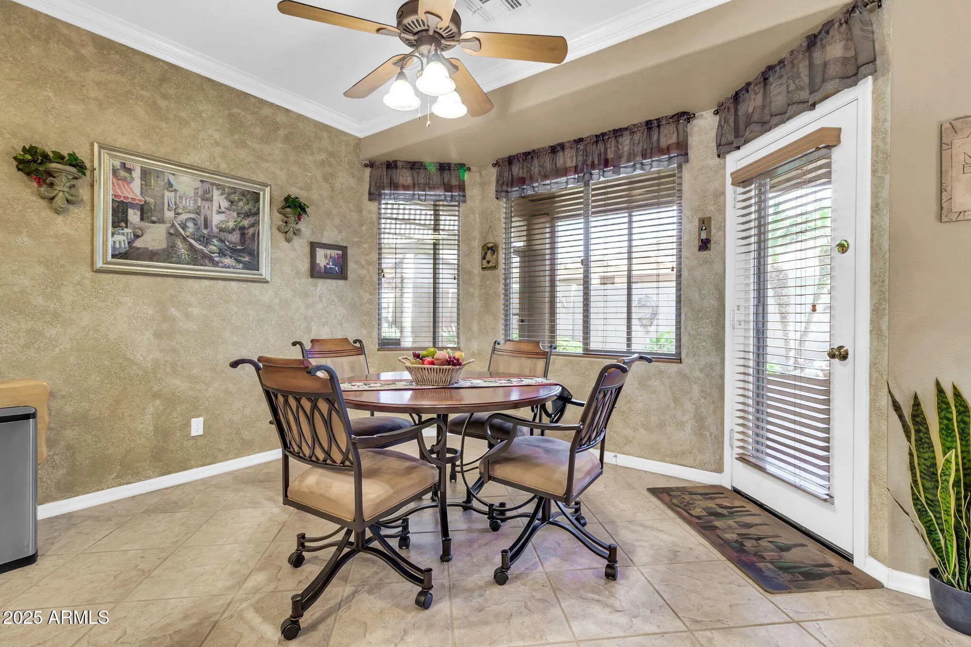 Property Slideshow image 9 of 39 | 6959 s rincon dr, Chandler, AZ, 85249