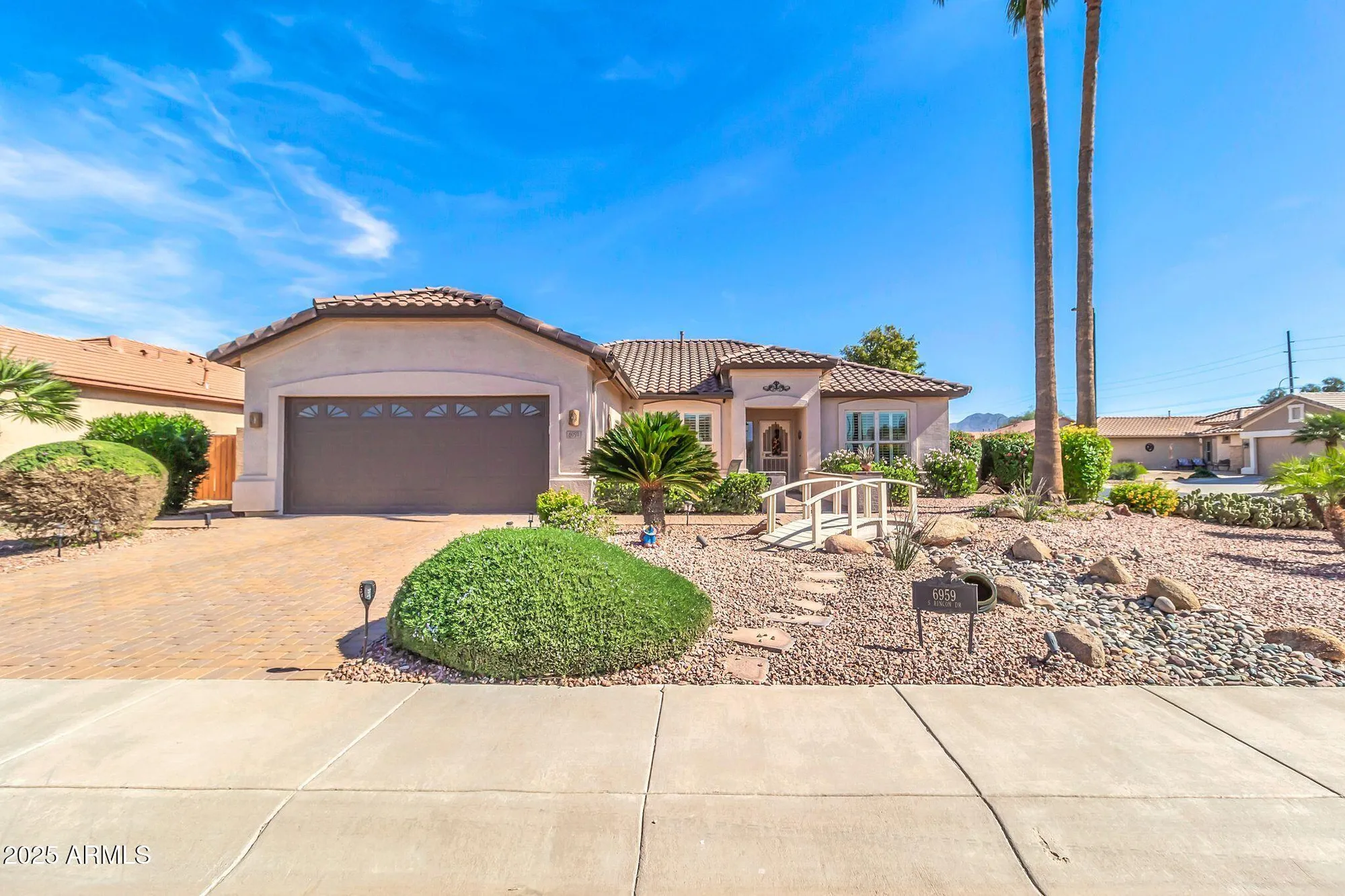Property Slideshow image 1 of 39 | 6959 s rincon dr, Chandler, AZ, 85249