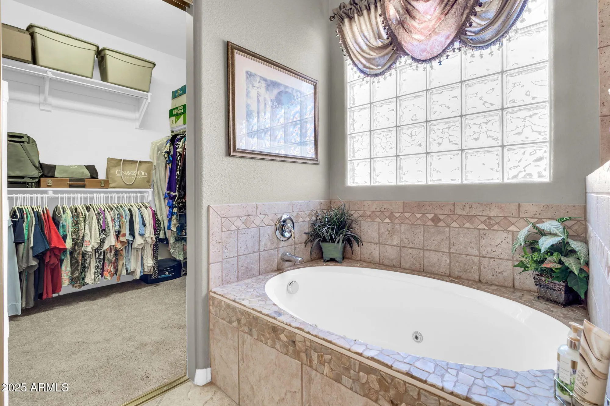 Property Slideshow image 22 of 39 | 6959 s rincon dr, Chandler, AZ, 85249