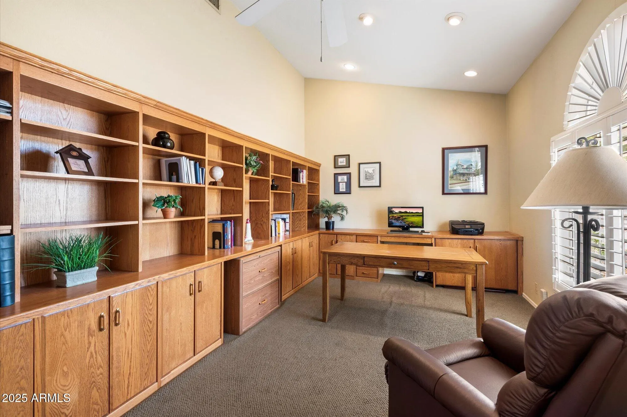 Property Slideshow image 9 of 31 | 8960 w kerry ln, Peoria, AZ, 85382