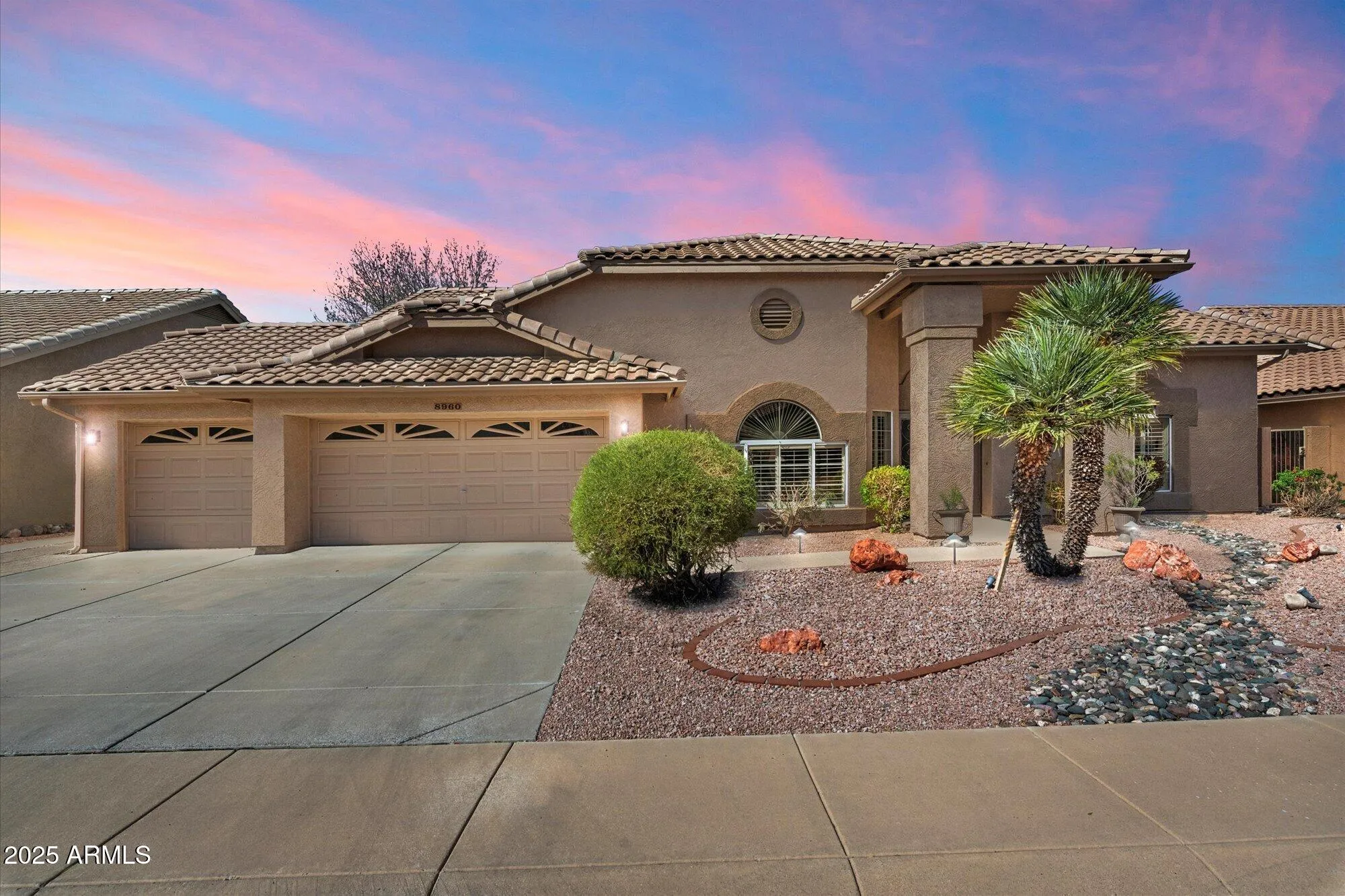 Property Slideshow image 2 of 31 | 8960 w kerry ln, Peoria, AZ, 85382
