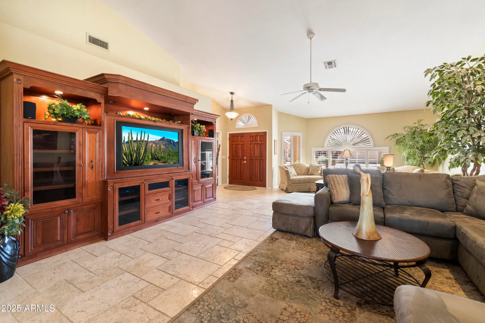 Property Slideshow image 8 of 31 | 8960 w kerry ln, Peoria, AZ, 85382