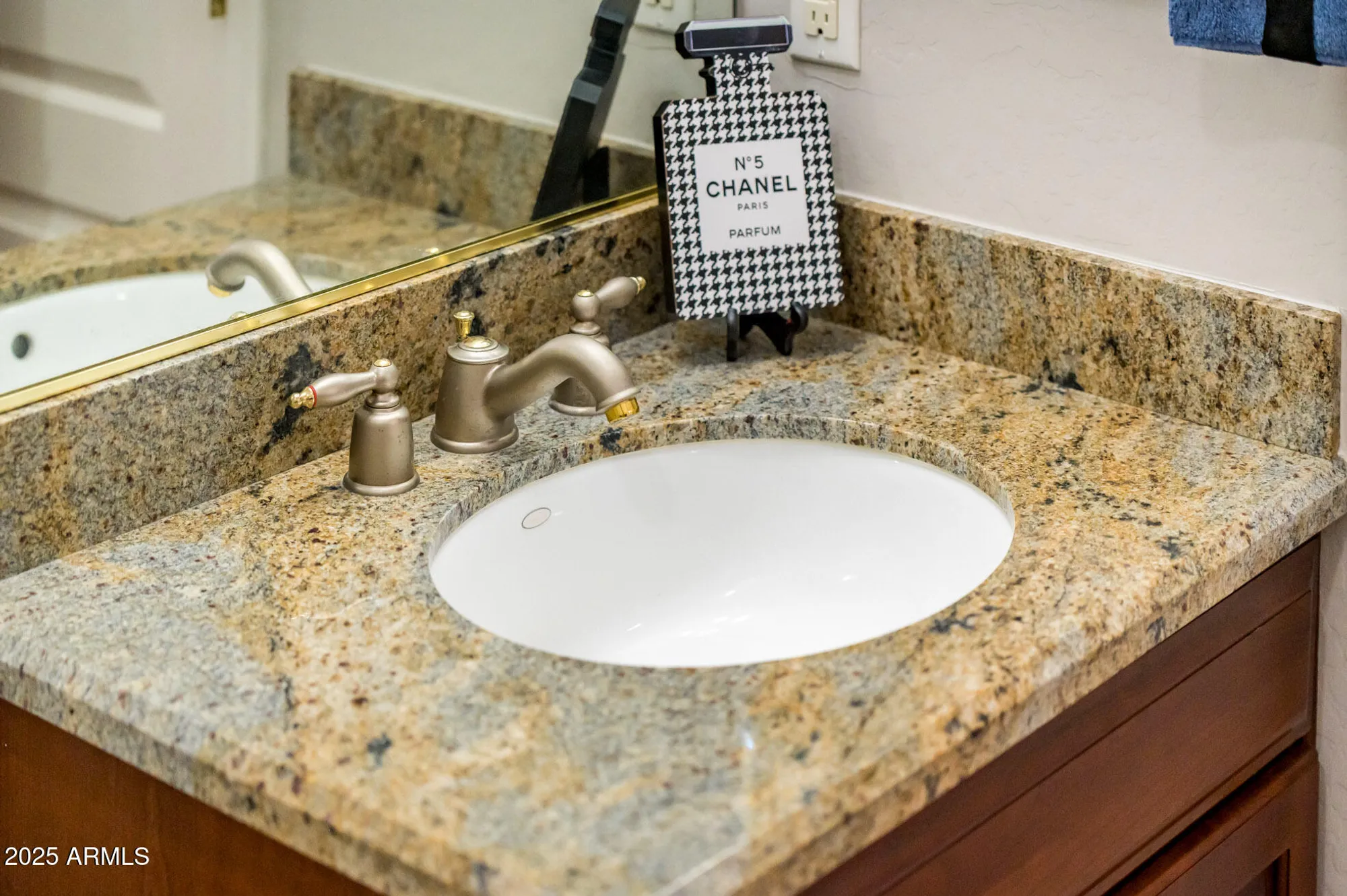 Property Slideshow image 86 of 107 | 22807 n las positas dr, Sun City West, AZ, 85375