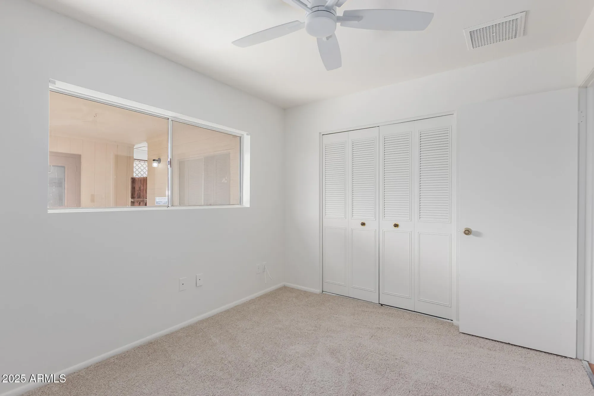 Property Slideshow image 15 of 21 | 2145 e betty elyse ln, Phoenix, AZ, 85022