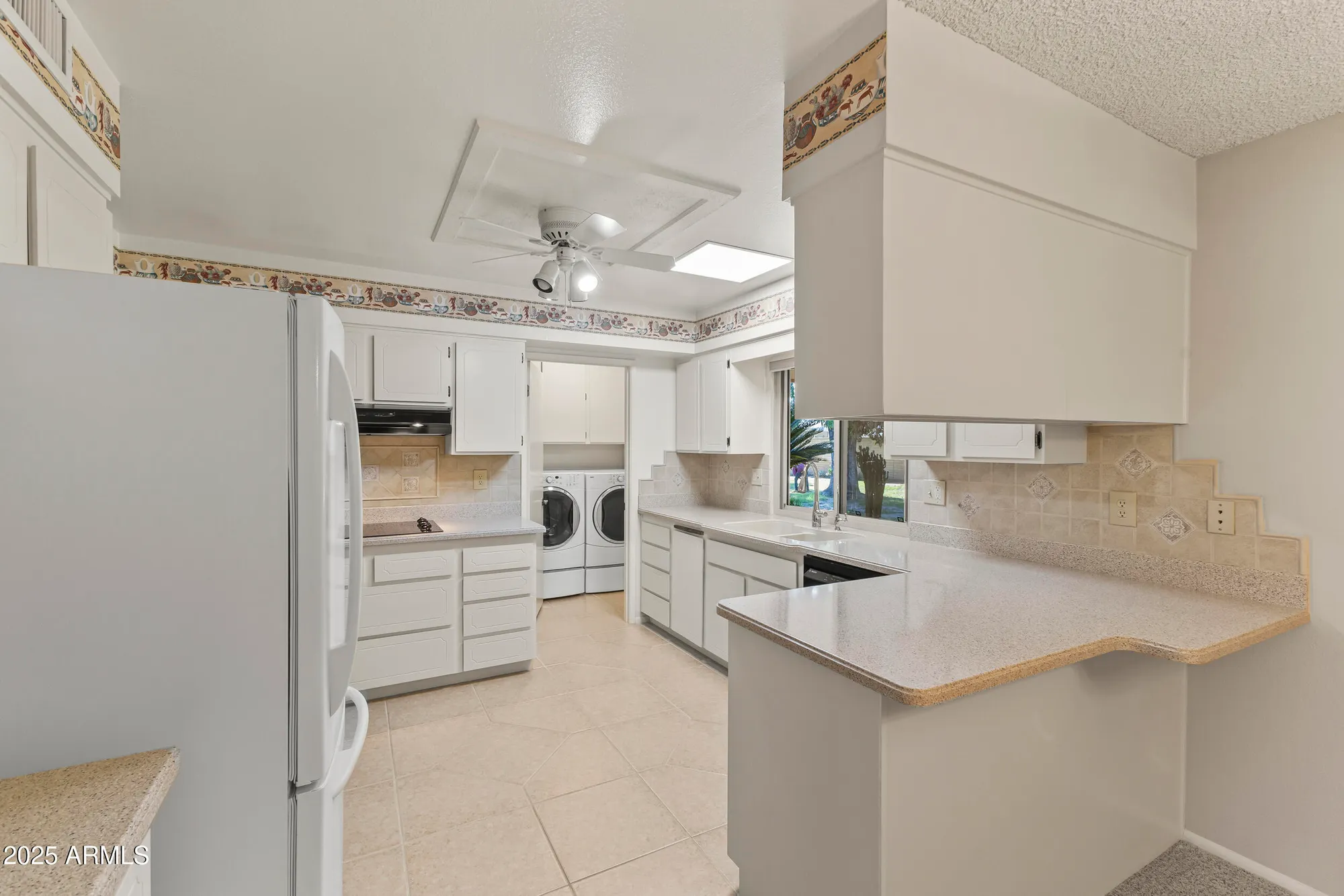 Property Slideshow image 9 of 32 | 9614 n 110th ave, Sun City, AZ, 85351