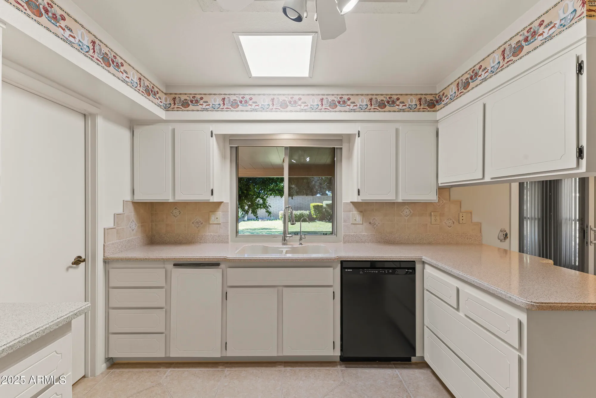 Property Slideshow image 13 of 32 | 9614 n 110th ave, Sun City, AZ, 85351