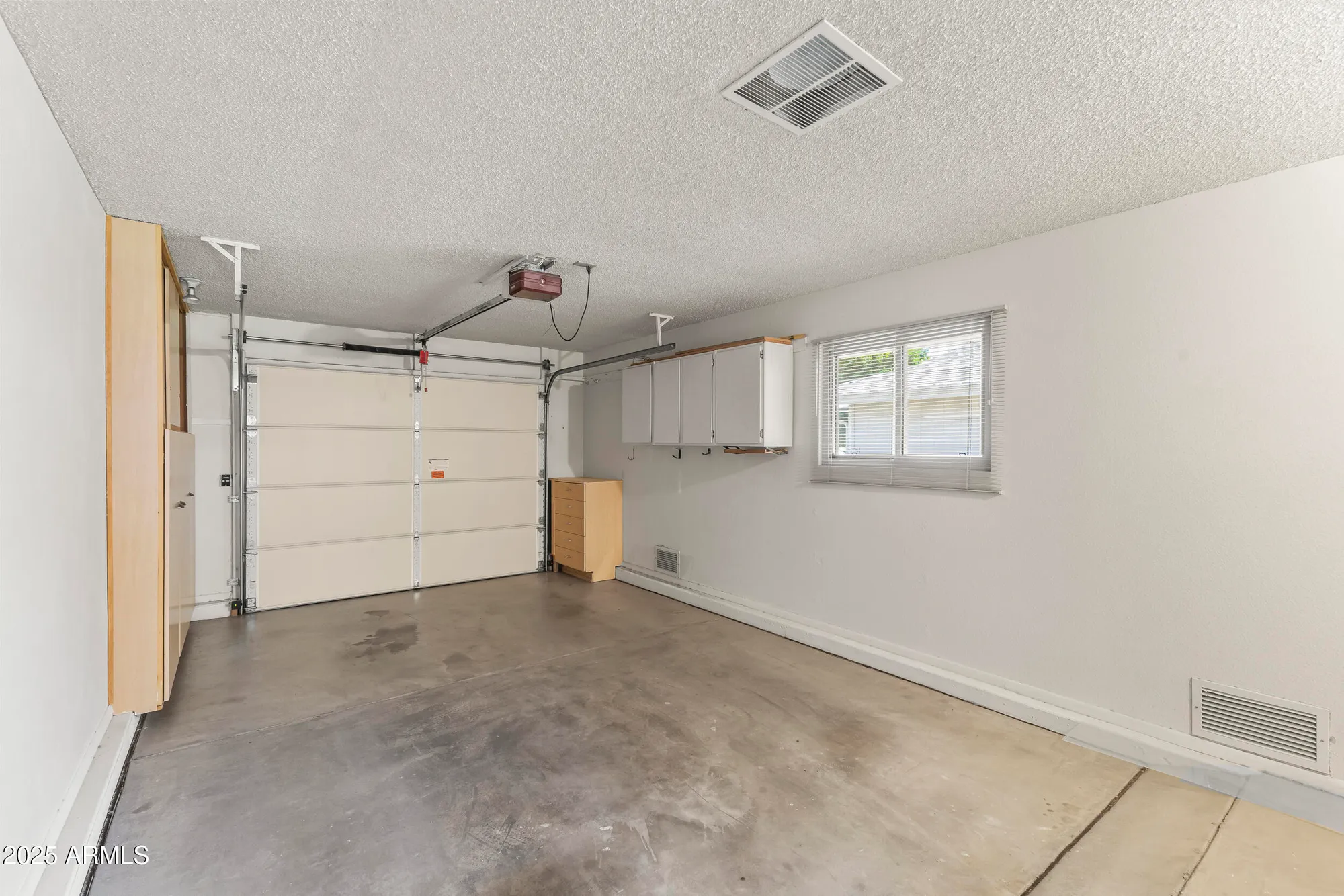 Property Slideshow image 26 of 32 | 9614 n 110th ave, Sun City, AZ, 85351