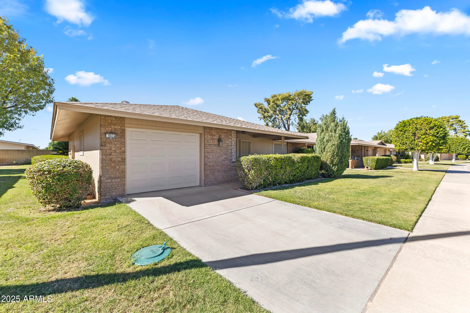 Property Slideshow image 3 of 32 | 9614 n 110th ave, Sun City, AZ, 85351